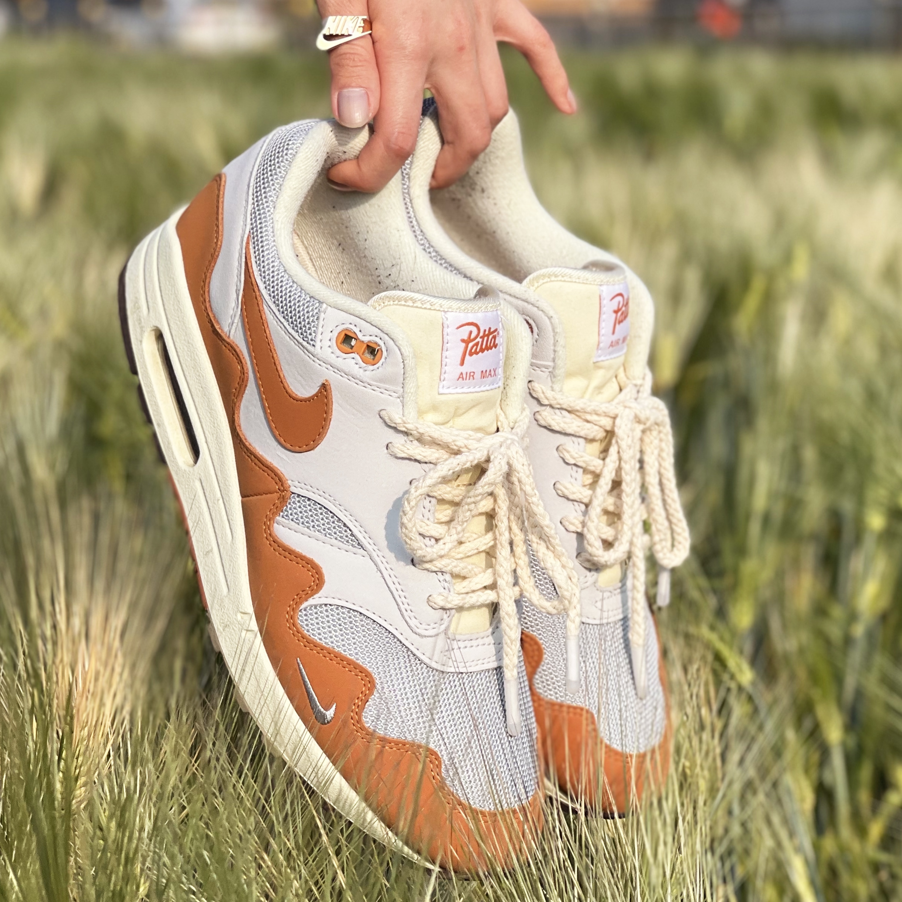 Nike x Patta Air Max 1 Monarch, Nike Air Force 1 '07 Low White 착용 스타일 - 1