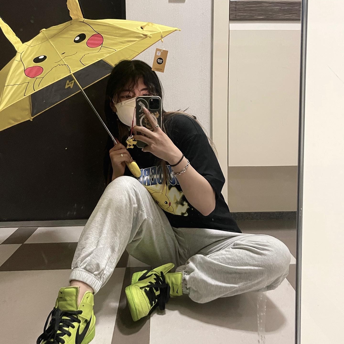 Nike x Ambush Dunk High Flash Lime 착용 스타일 - 1