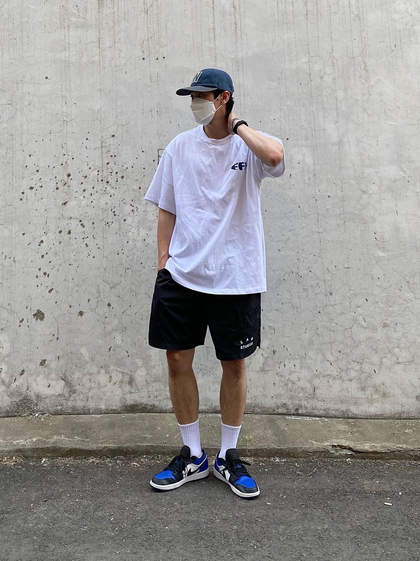 Jordan 1 Low Royal Toe 착용 스타일 - 2