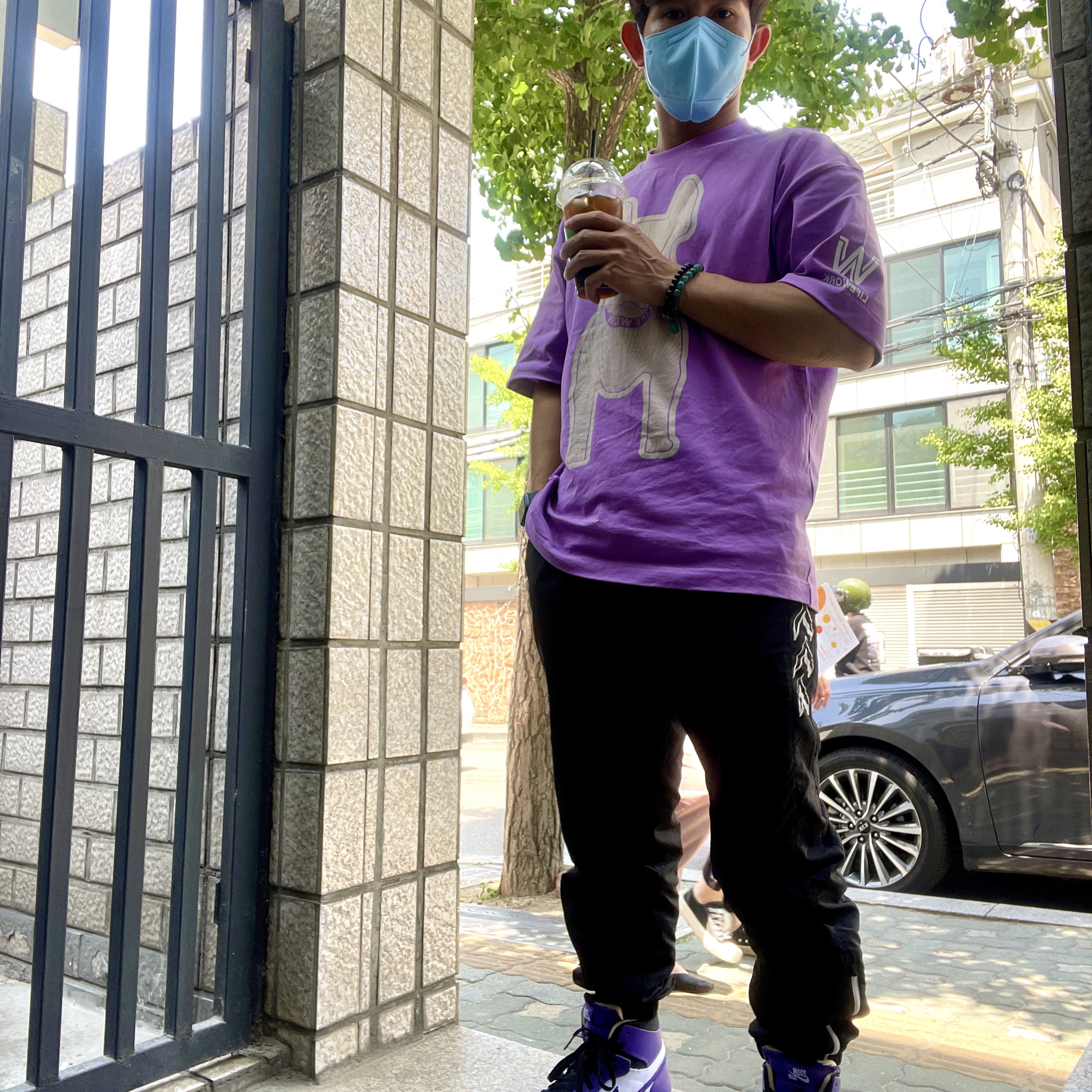 Jordan 1 Zoom Air CMFT Dark Iris 착용 스타일 - 3