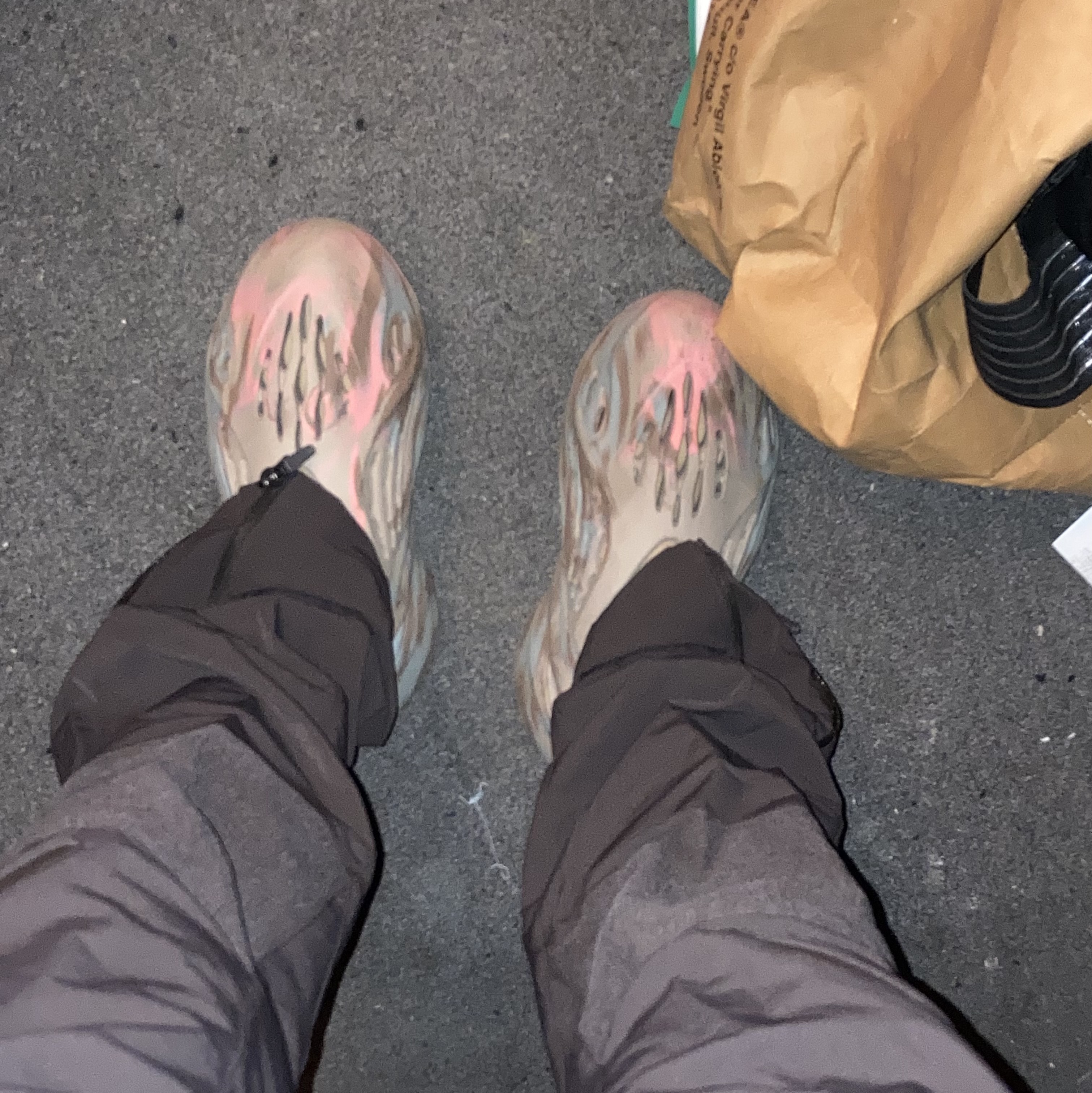 Nike x Travis Scott NRG BH Pants Velvet Brown - US/EU, Human Made x A$AP Rocky Human Testing T-Shirt Black 착용 스타일 - 4