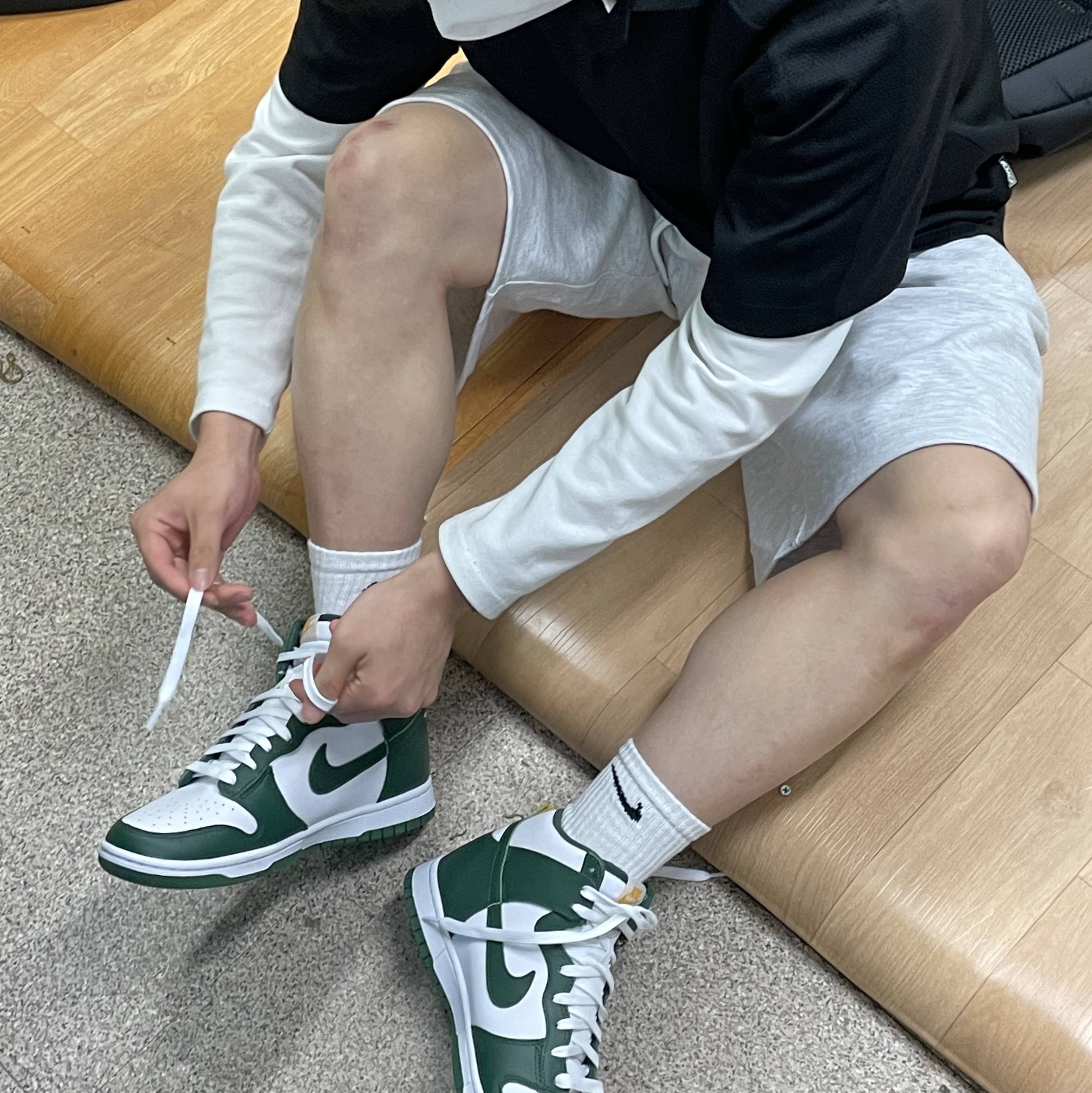 Nike Dunk High Retro Noble Green 착용 스타일