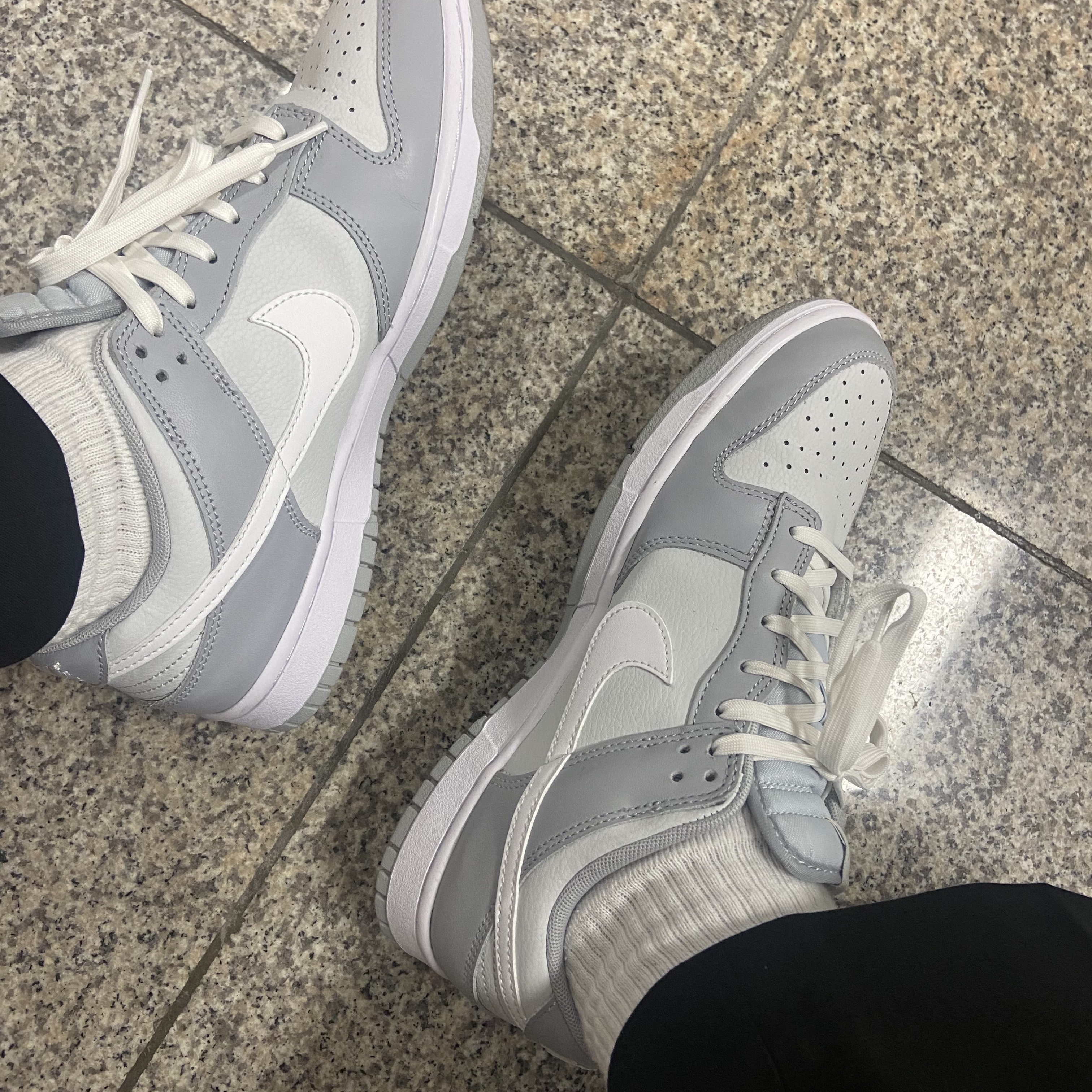 Nike Dunk Low Retro Wolf Grey 착용 스타일