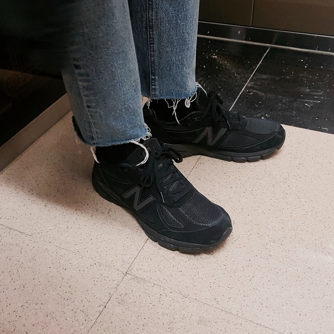New Balance 990v4 Made in USA Black - D Standard 착용 스타일
