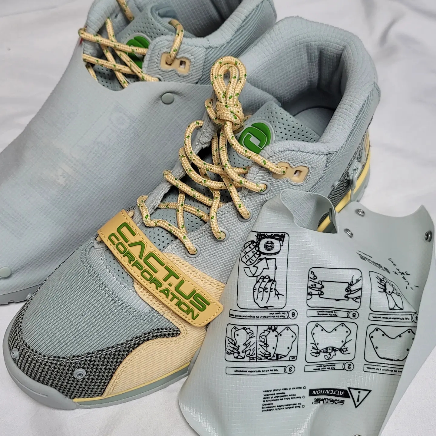 Nike x Travis Scott Nike Air Trainer 1 Grey Haze and Dusty Sage 착용 스타일 - 2