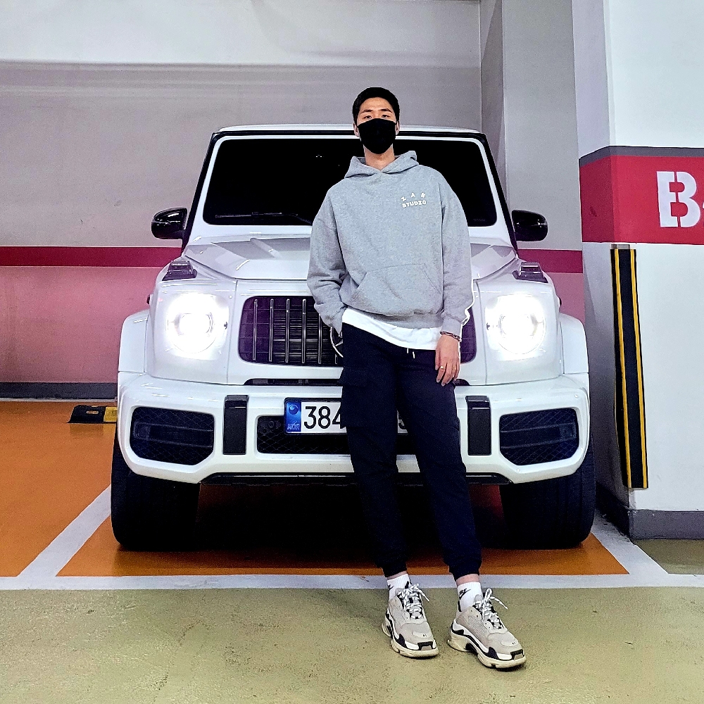 KREAM 프로필 이미지