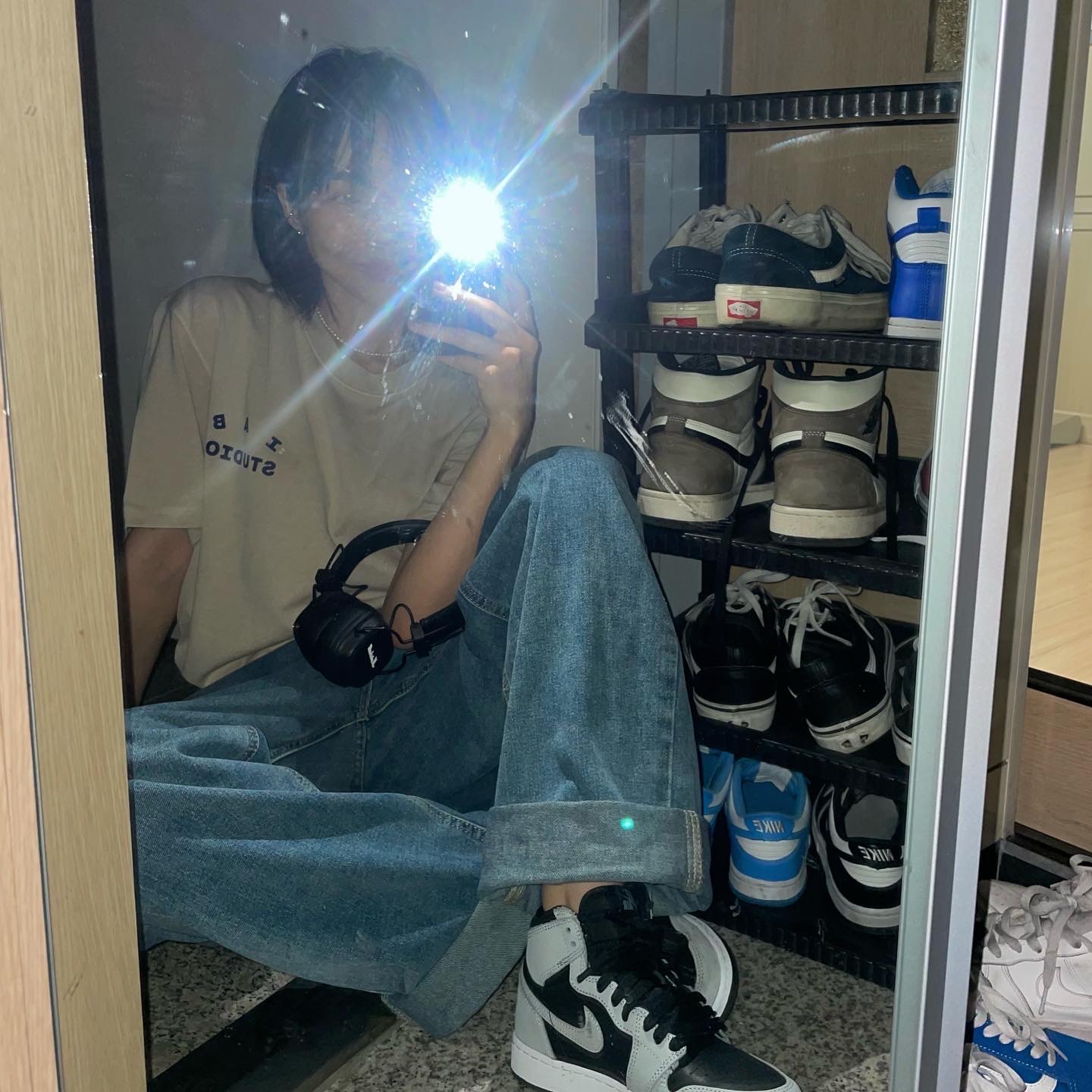 IAB Studio Pigment T-Shirt Oatmeal, (GS) Jordan 1 Retro High OG Shadow 2.0 착용 스타일 - 1
