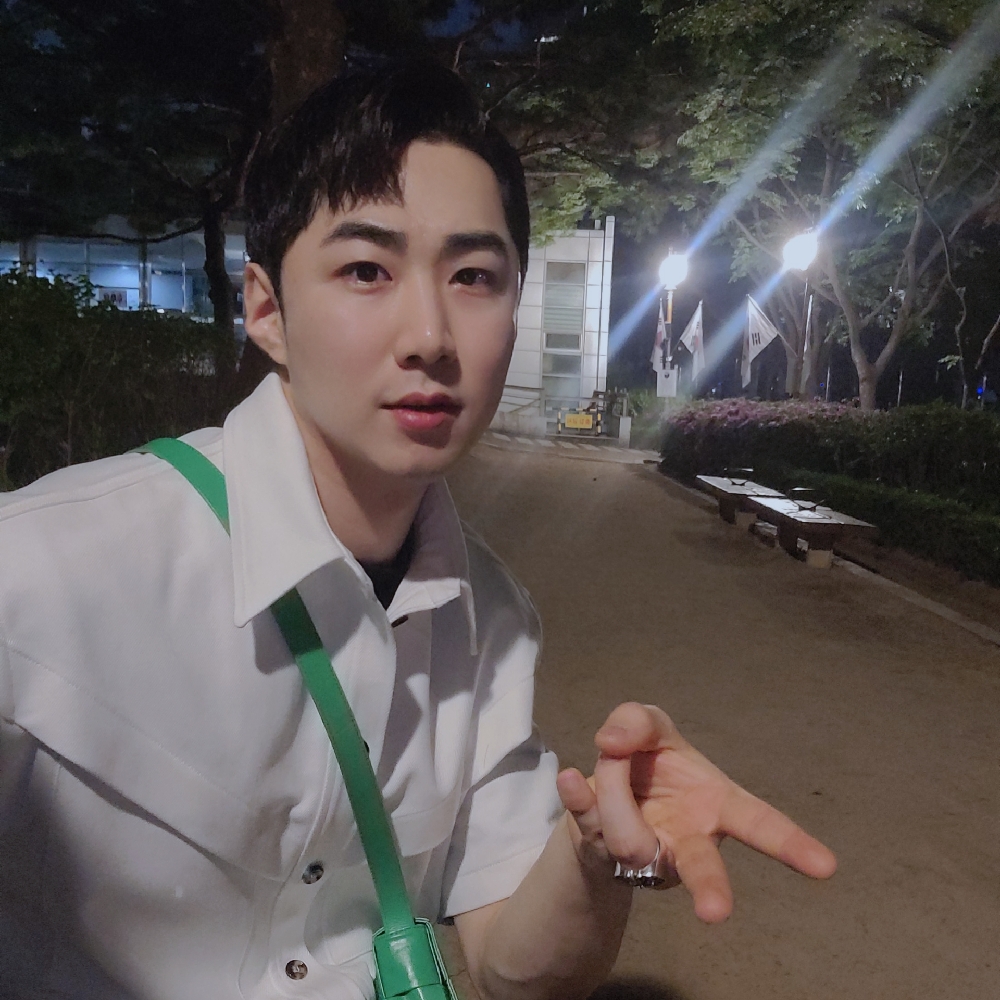 KREAM 프로필 이미지