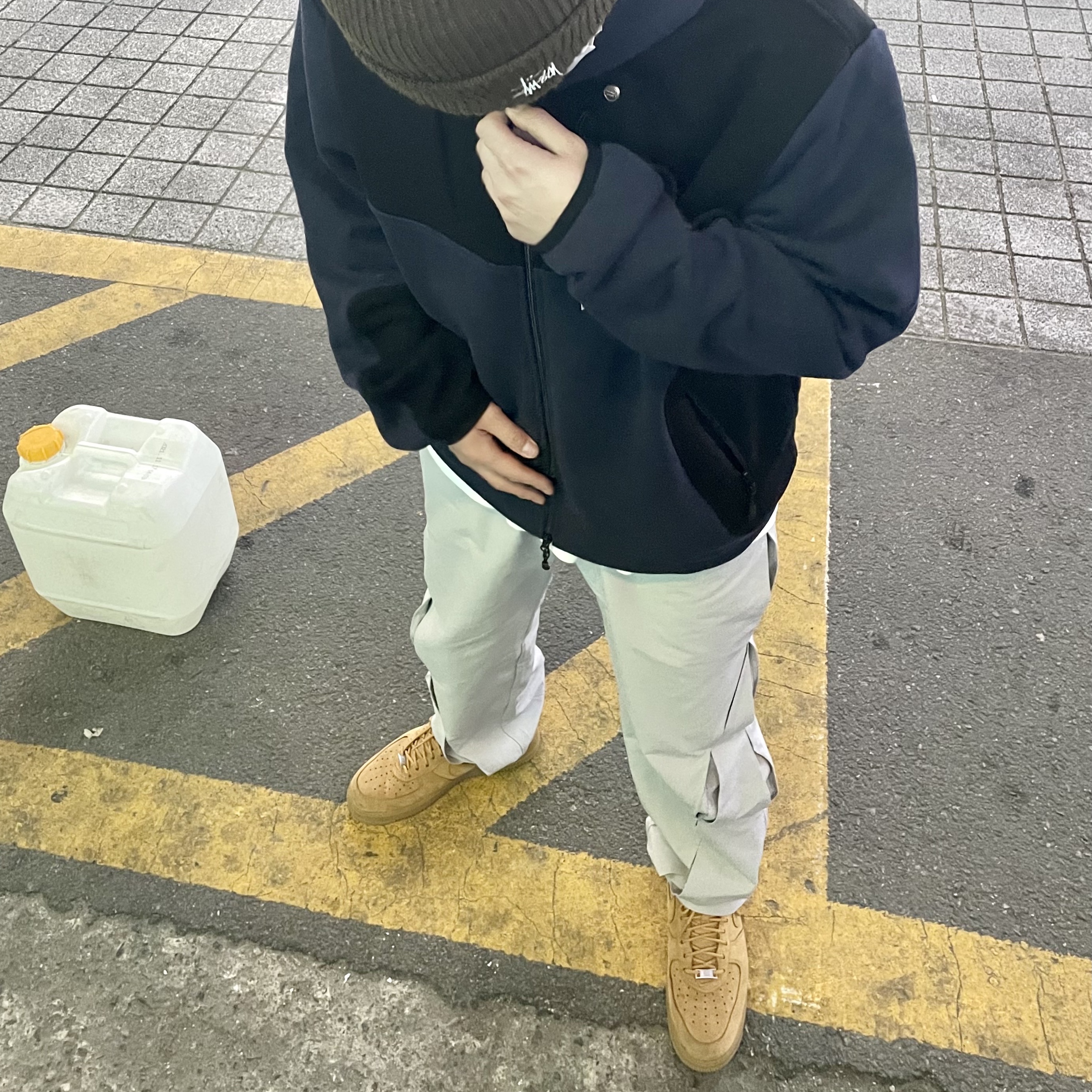 Nike x Supreme Air Force 1 Low Flax, Nike NRG Solo Swoosh Satin Bomber Jacket Black Doll - US/EU 착용 스타일 - 2