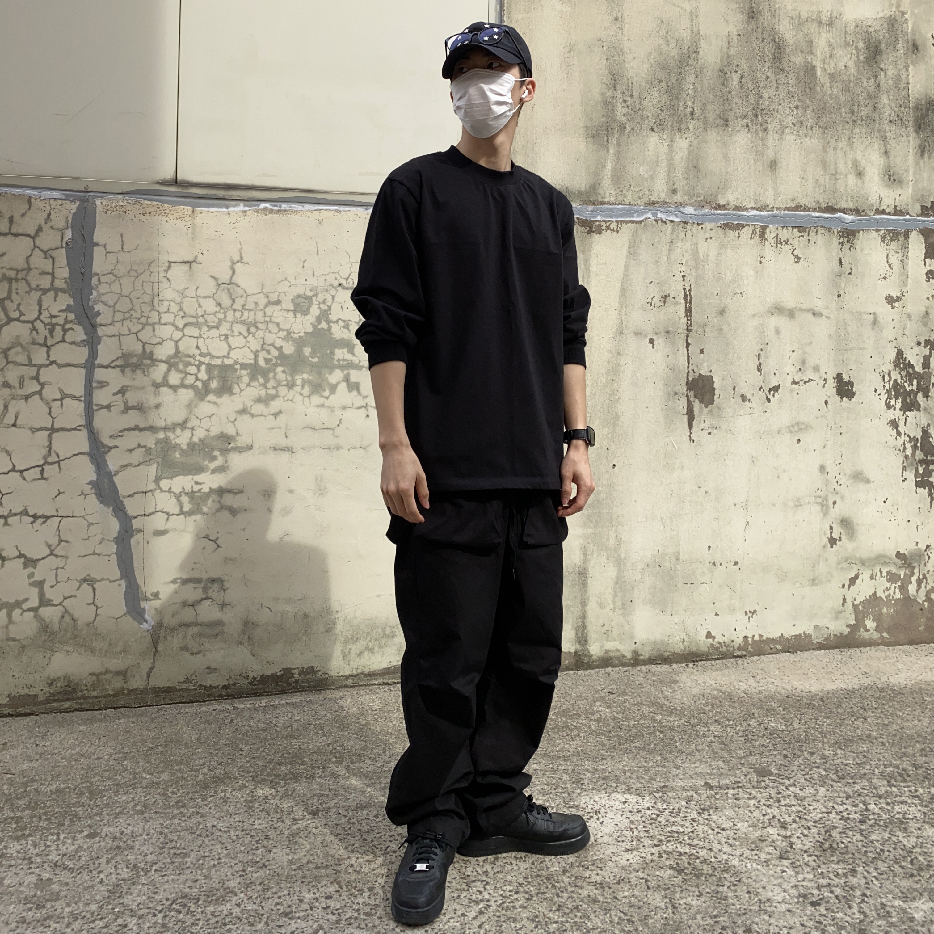 Nike Air Force 1 '07 Low Triple Black 착용 스타일