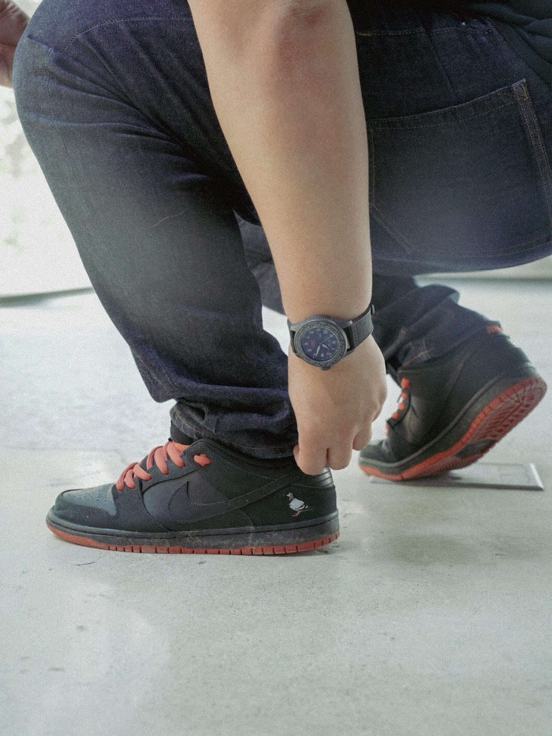 Nike x Staple SB Dunk Low Black Pigeon 착용 스타일 - 3