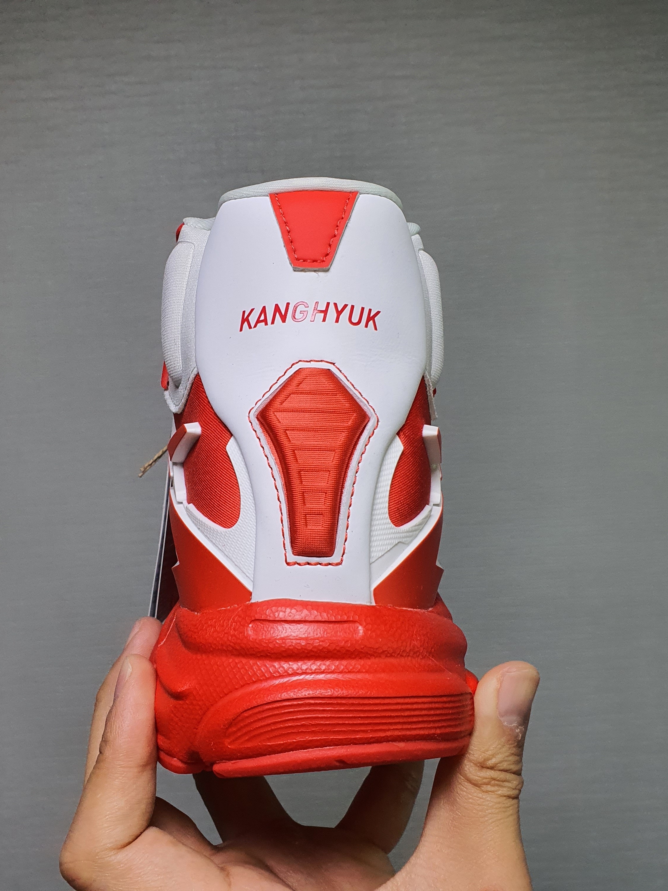 Reebok x Kanghyuk Premier Road Modern Mid White Red 착용 스타일 - 1