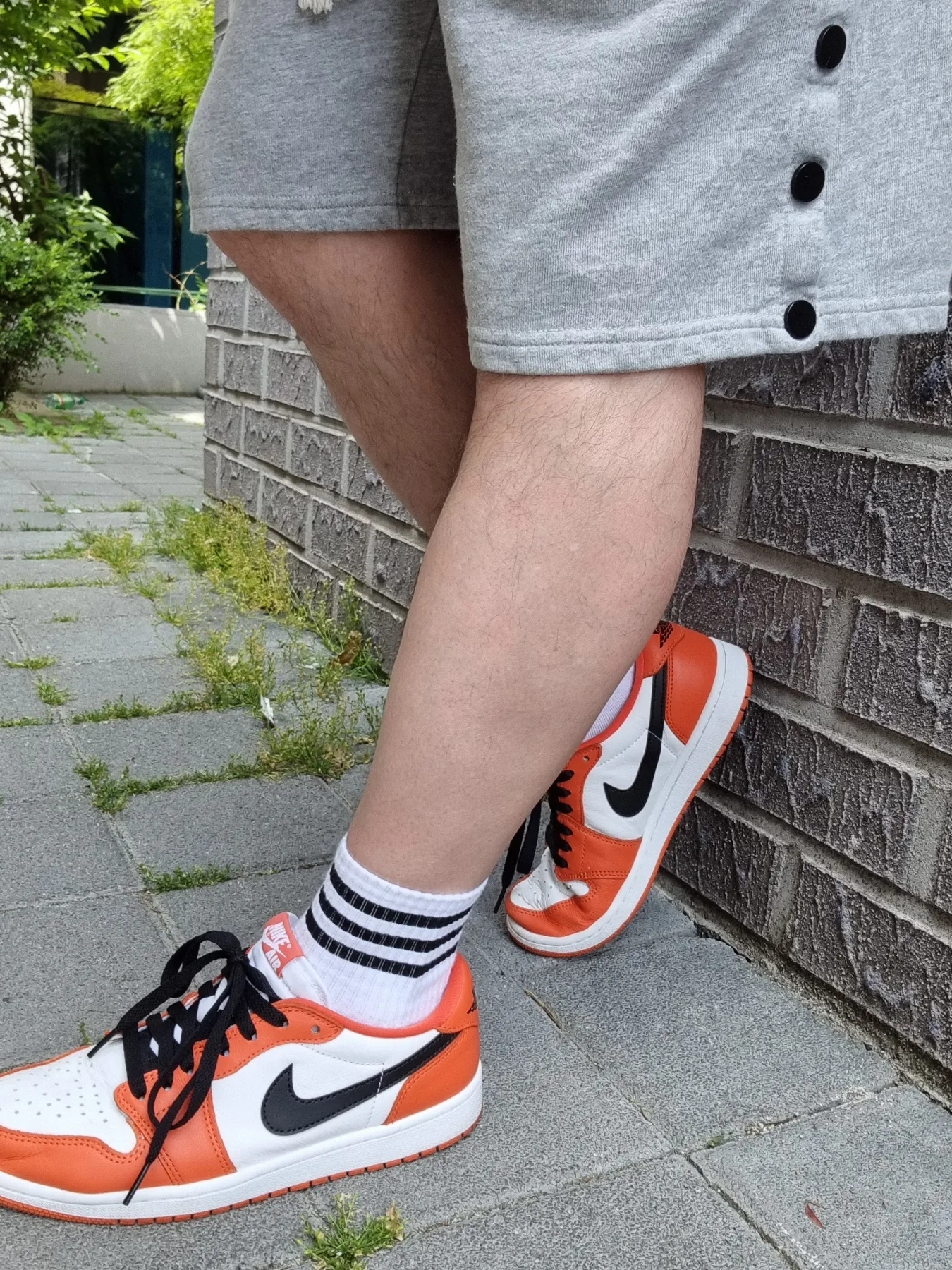 Jordan 1 Low OG Starfish 착용 스타일 - 4