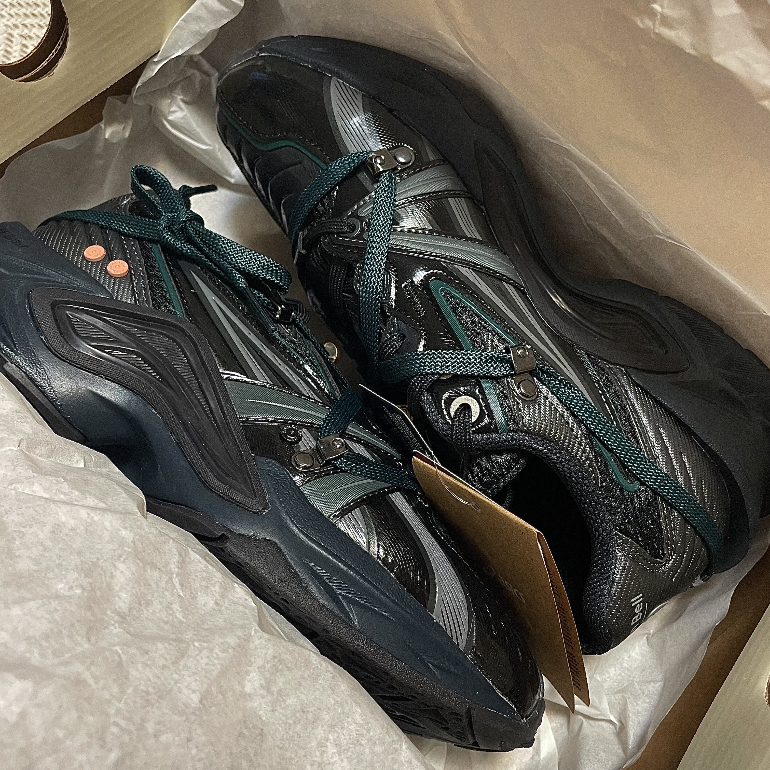 Asics x Andersson Bell HN2-S Protoblast Black 착용 스타일