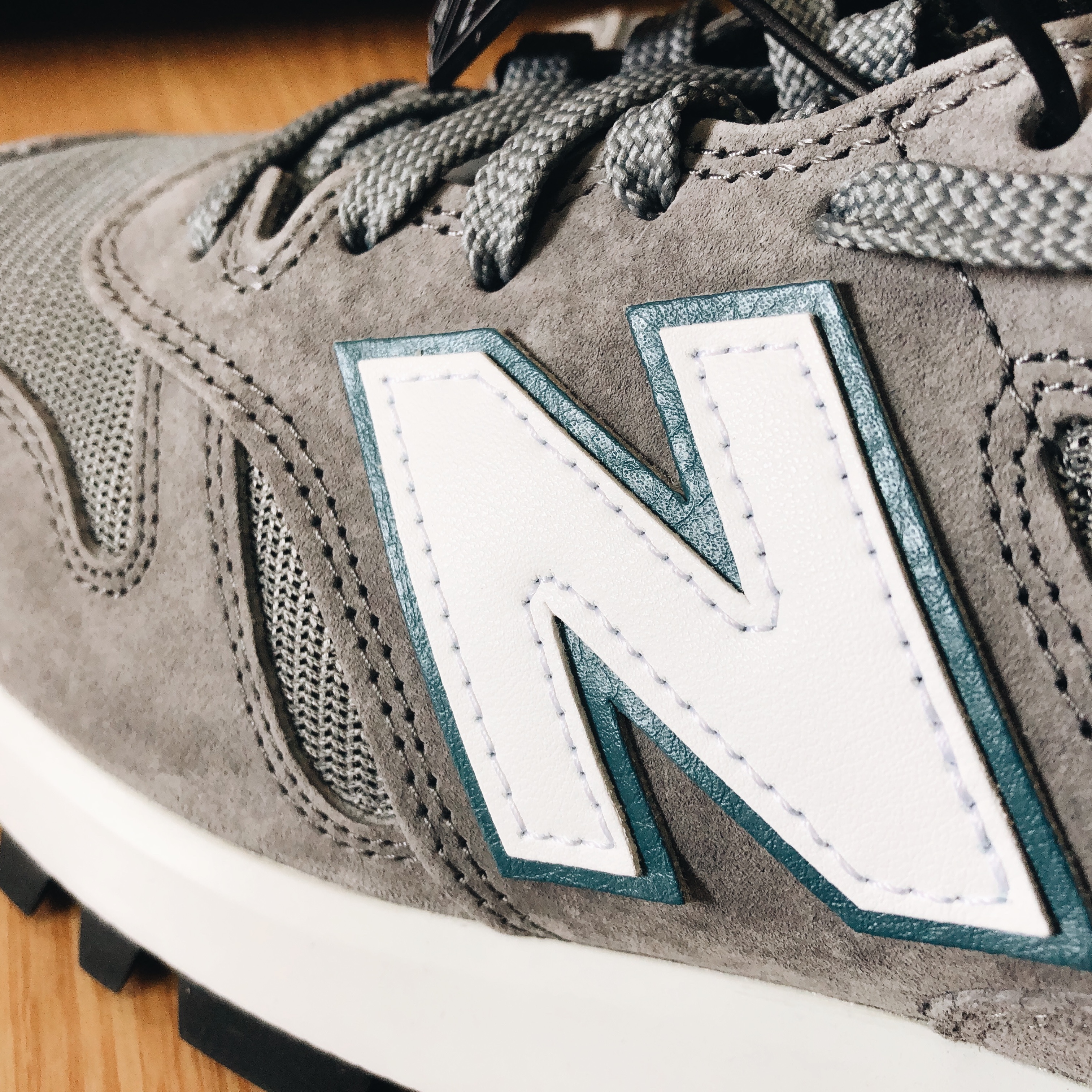 New Balance x Tokyo Design Studio R_C 1300 Grey Teal 착용 스타일 - 3