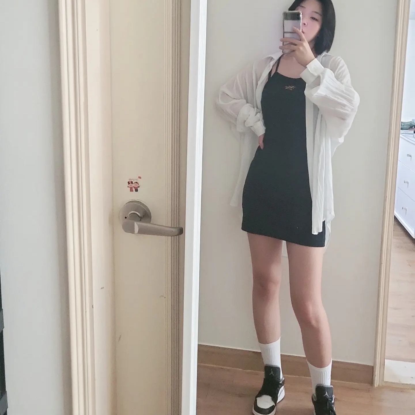 (GS) Jordan 1 Low Black Particle Grey 착용 스타일 - 3