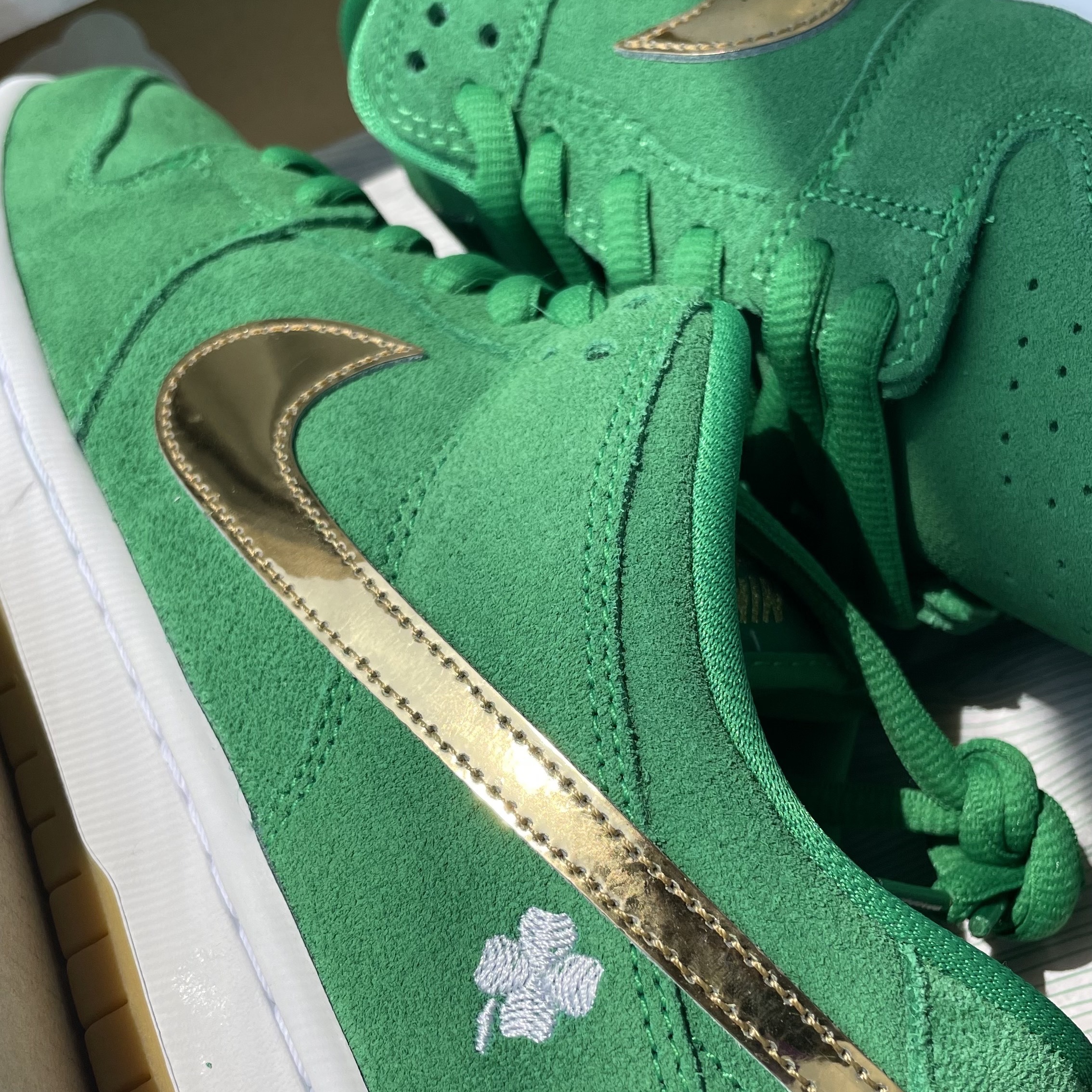 Nike SB Dunk Low Pro Shamrock 착용 스타일