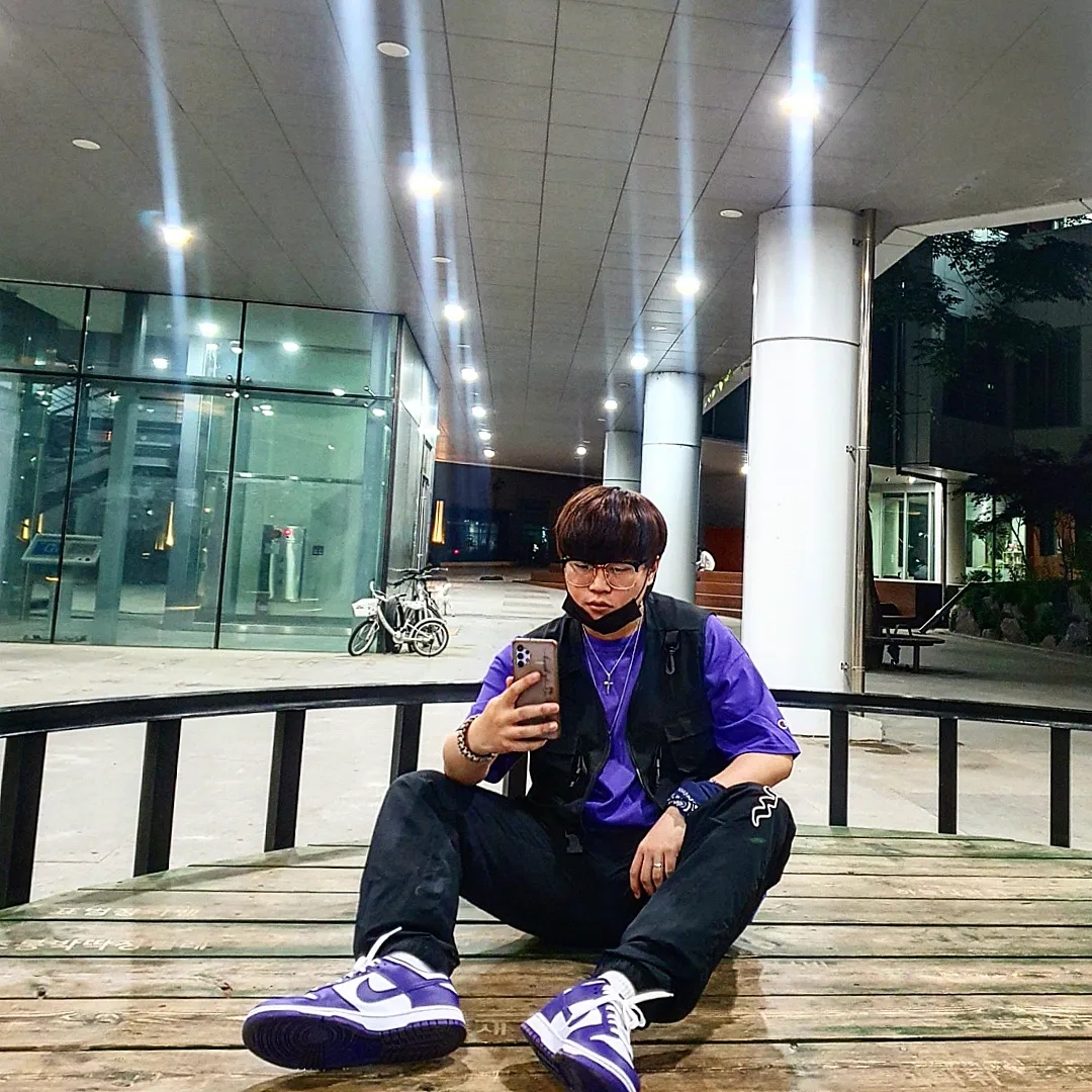 Nike Dunk Low Retro Championship Court Purple 착용 스타일 - 2
