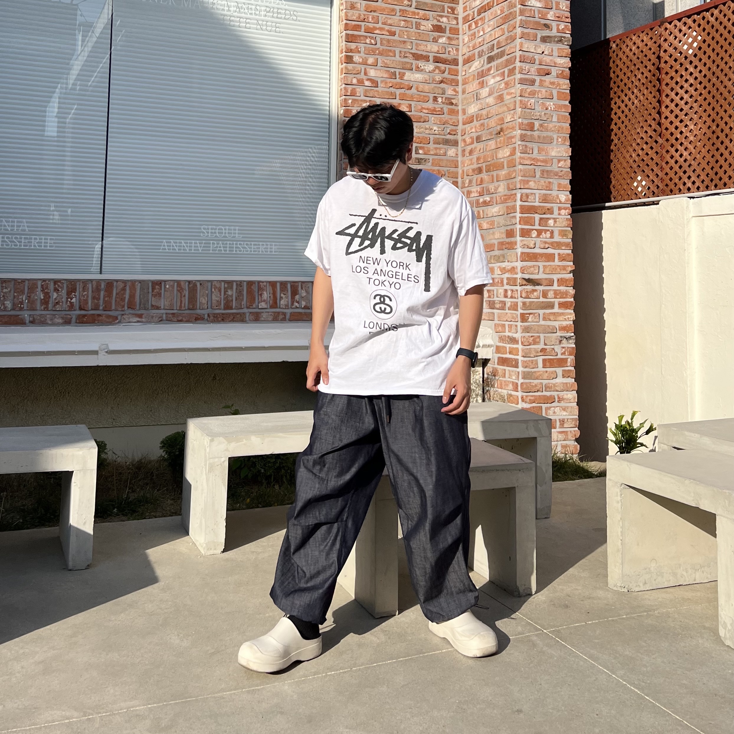Stussy World Tour T-Shirt White 착용 스타일