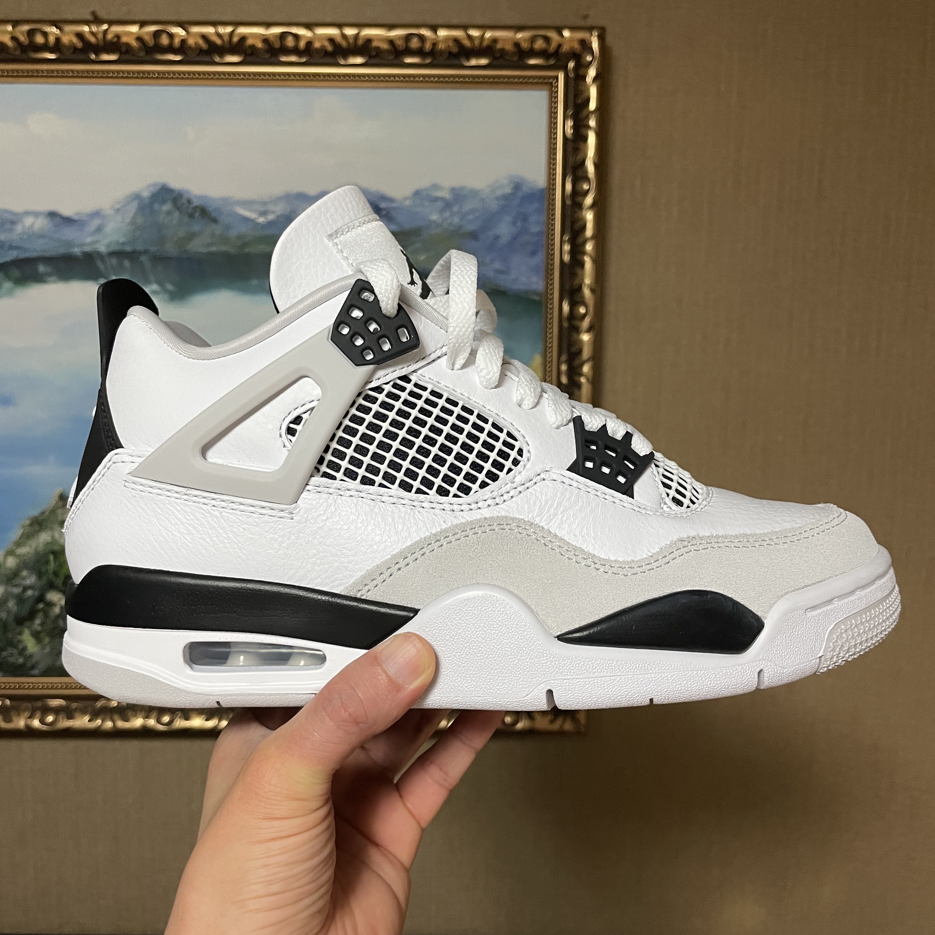 Jordan 4 Retro White and Black 착용 스타일