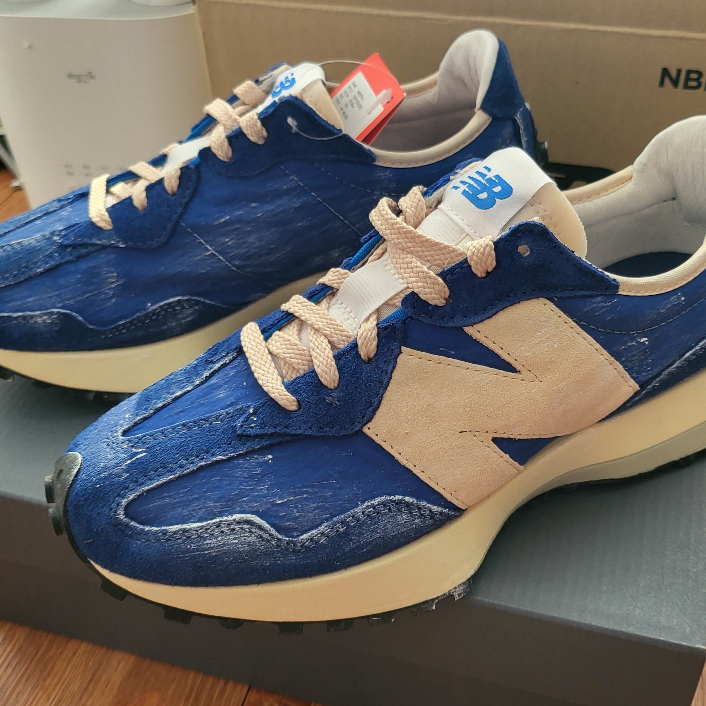New Balance 327 Vintage Luxe Blue 착용 스타일 - 2
