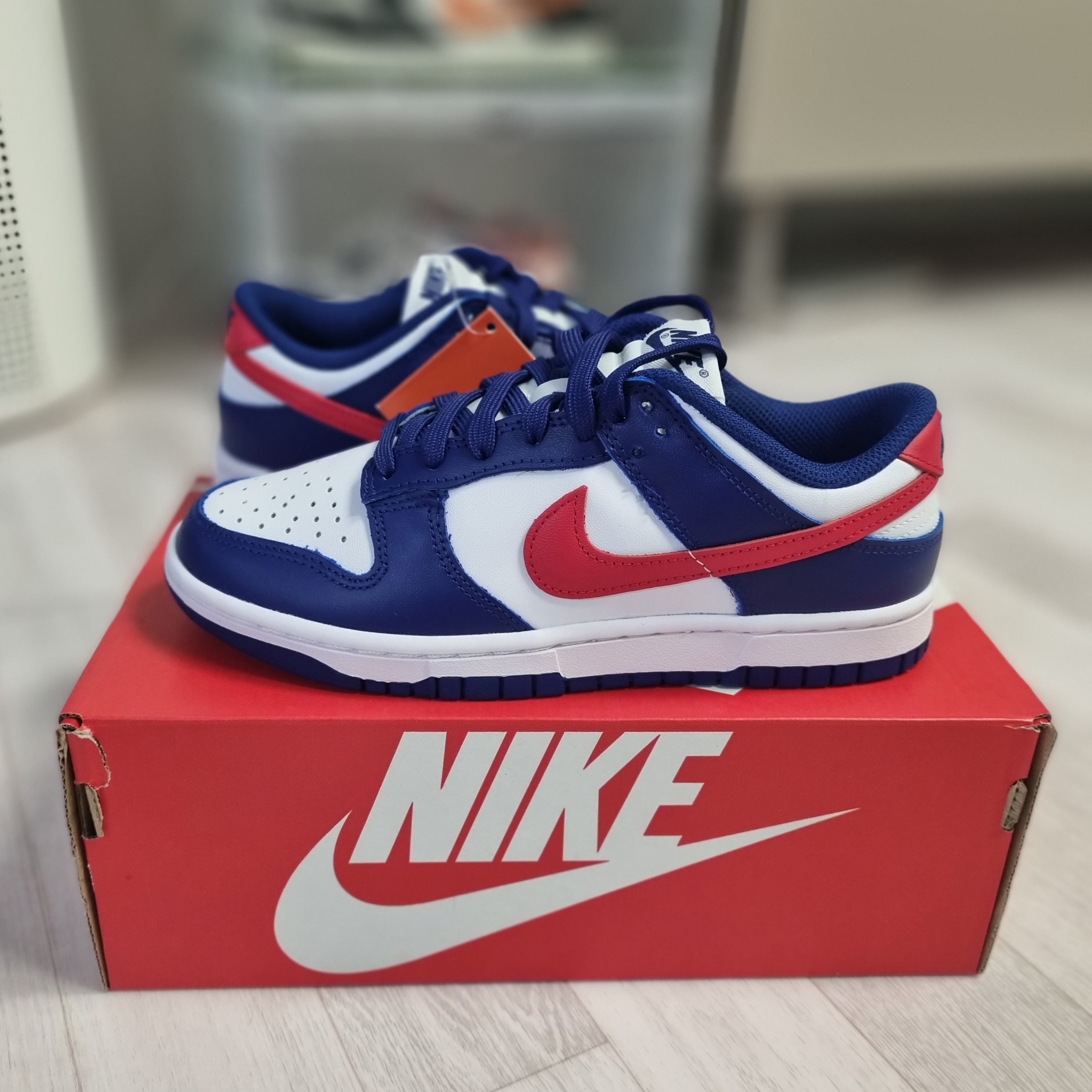 (W) Nike Dunk Low White and University Red 착용 스타일