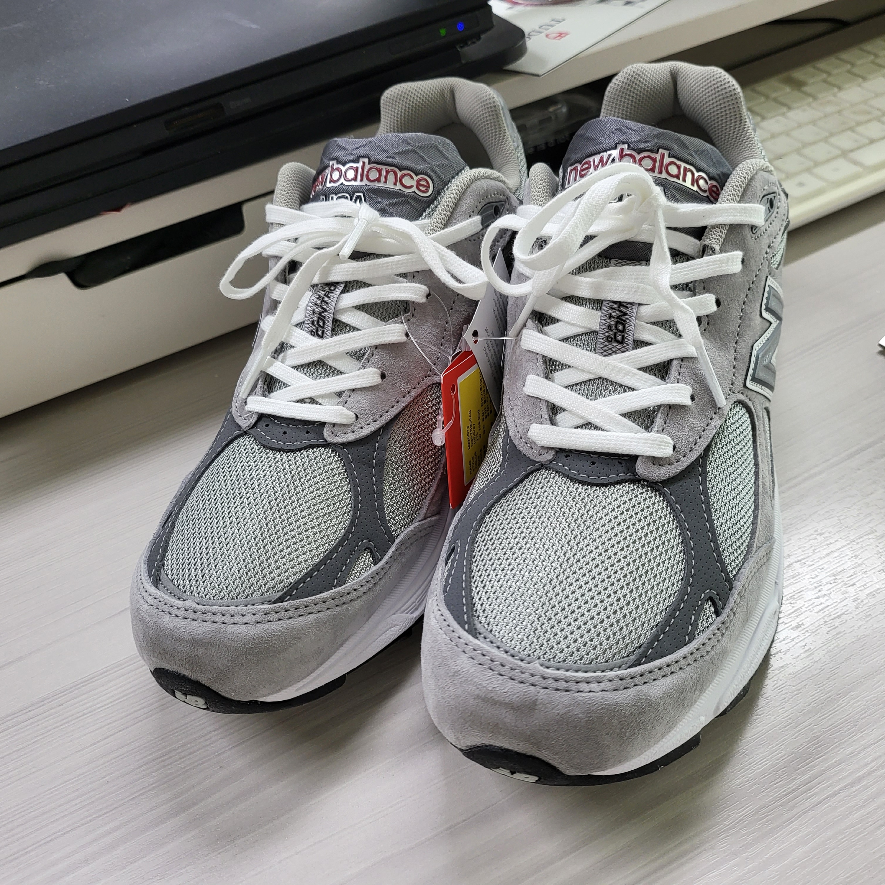New Balance 990v3 Made in USA Grey - D Standard 착용 스타일 - 2