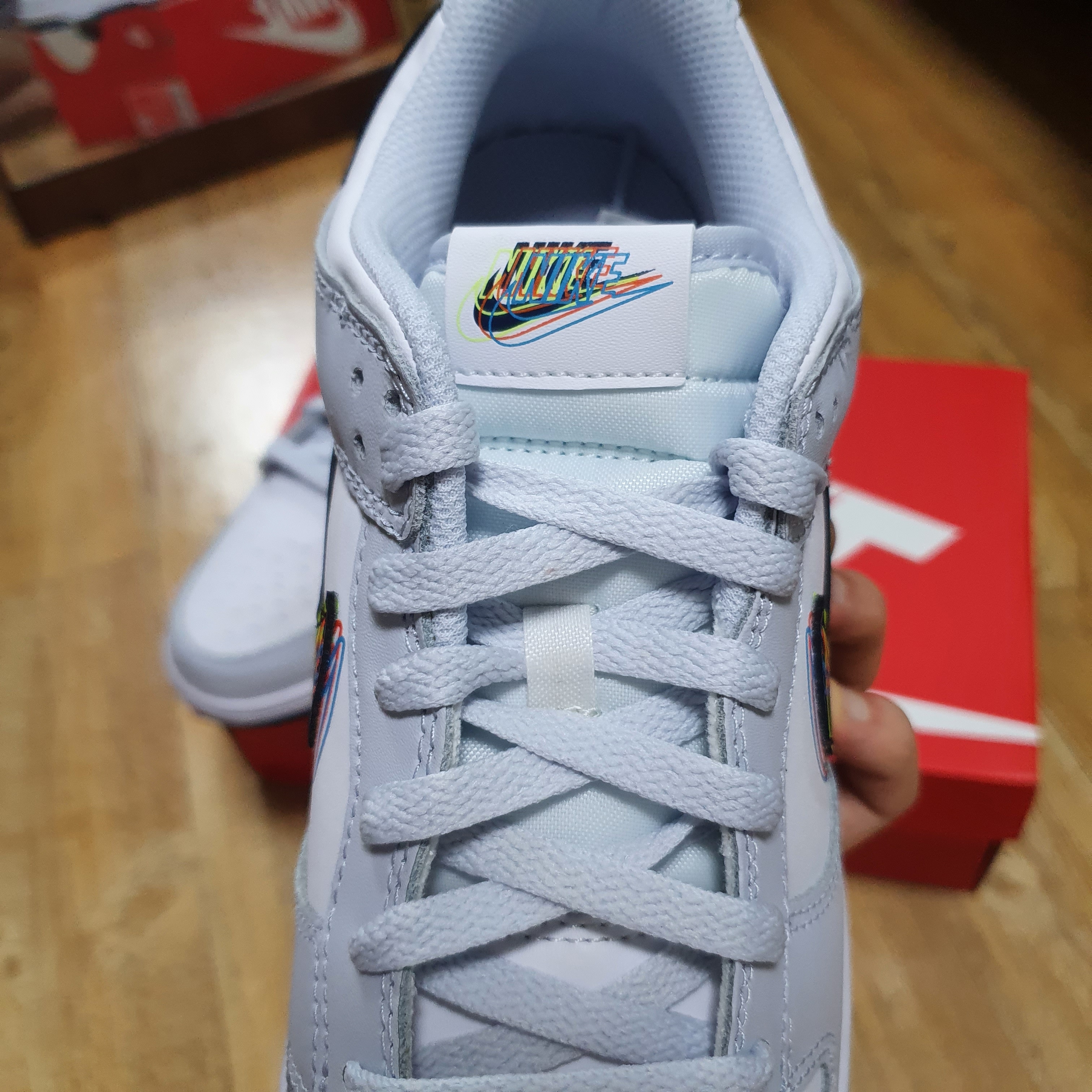 Nike Dunk Low 3D Swoosh White Grey 착용 스타일 - 3