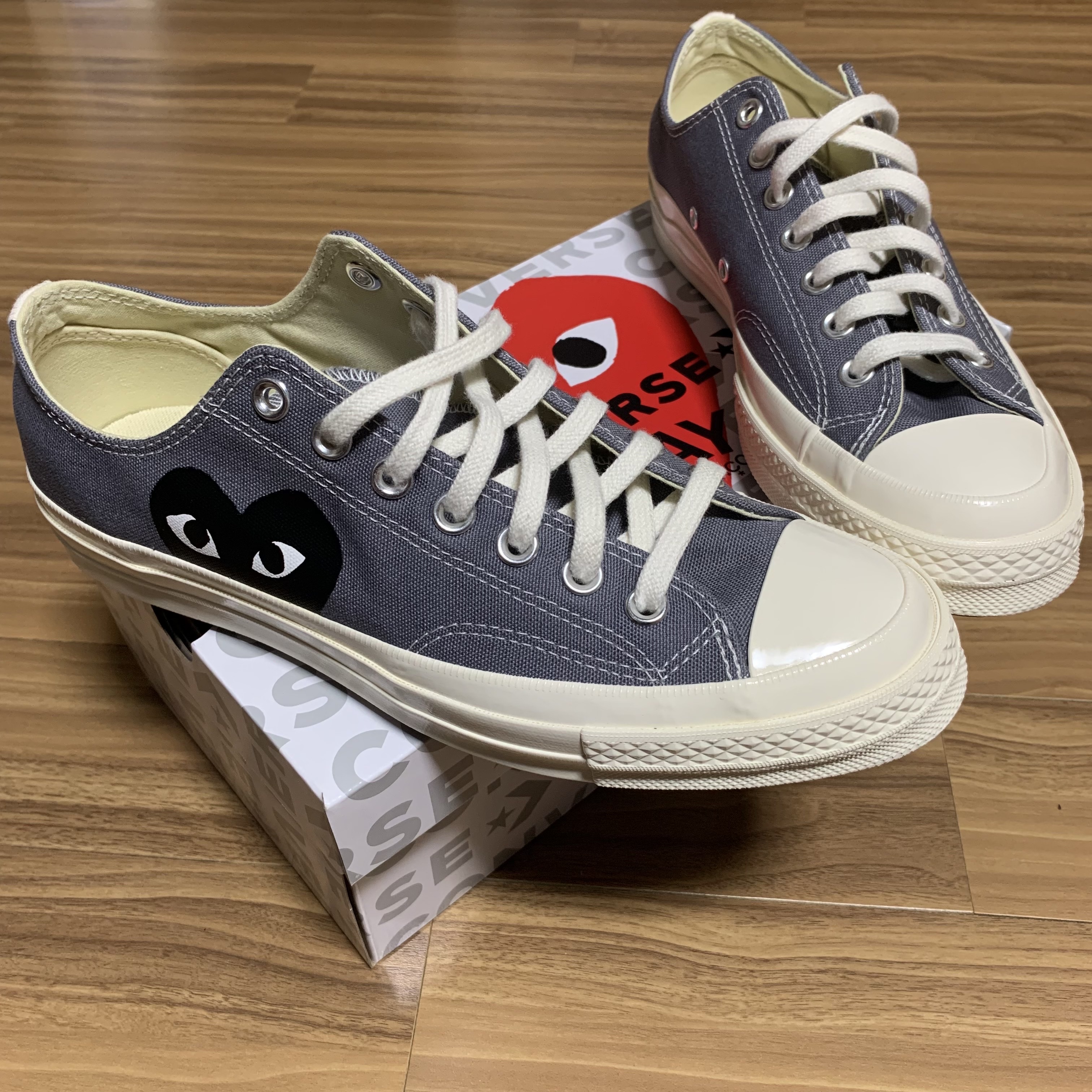 Converse x Play Comme des Garcons Chuck 70 Ox Steel Gray 착용 스타일