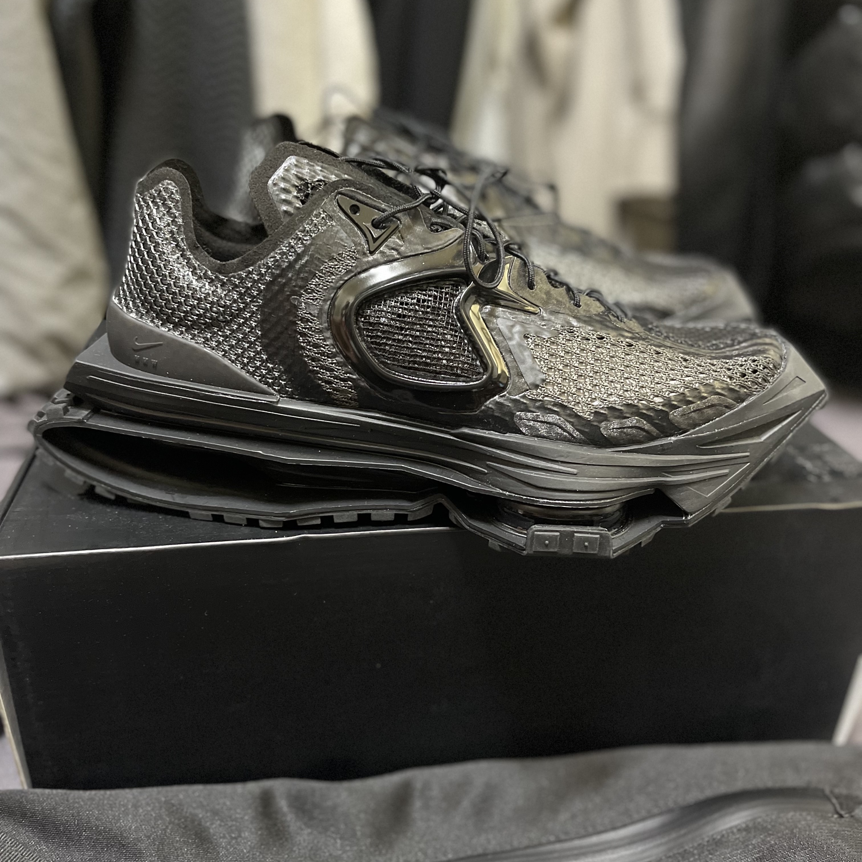 Nike x Matthew M Williams Zoom 004 Triple Black 착용 스타일