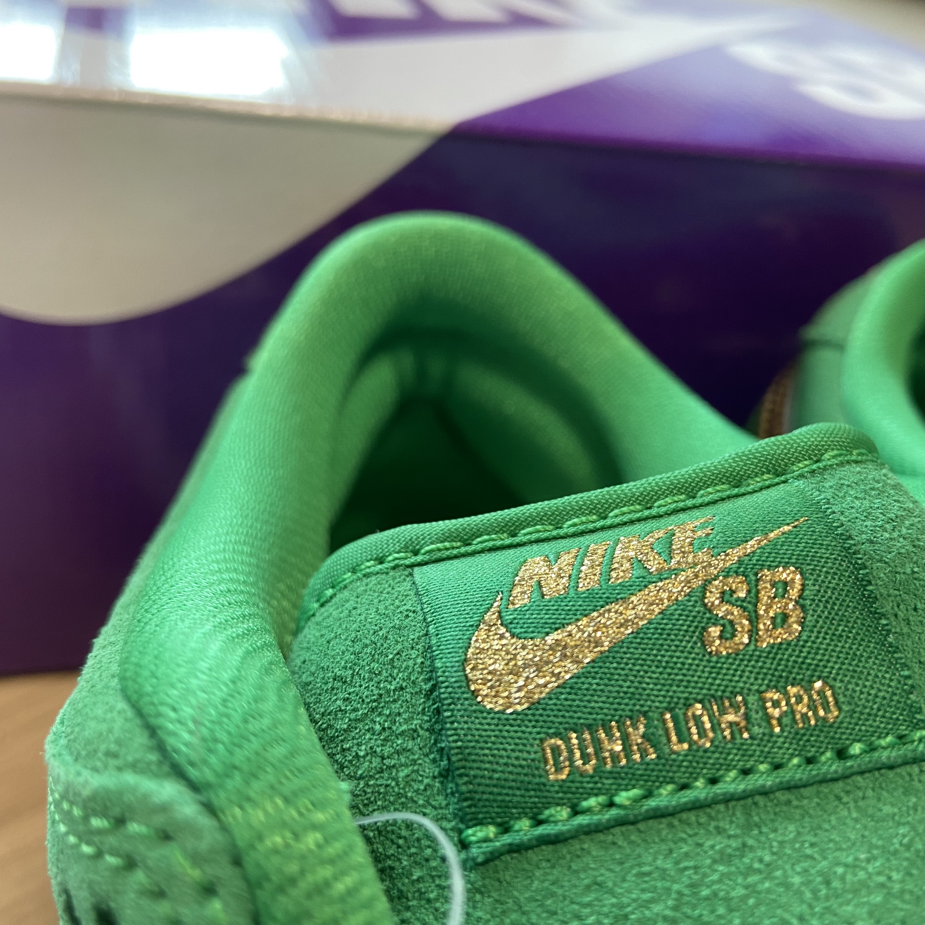 Nike SB Dunk Low Pro Shamrock 착용 스타일 - 2