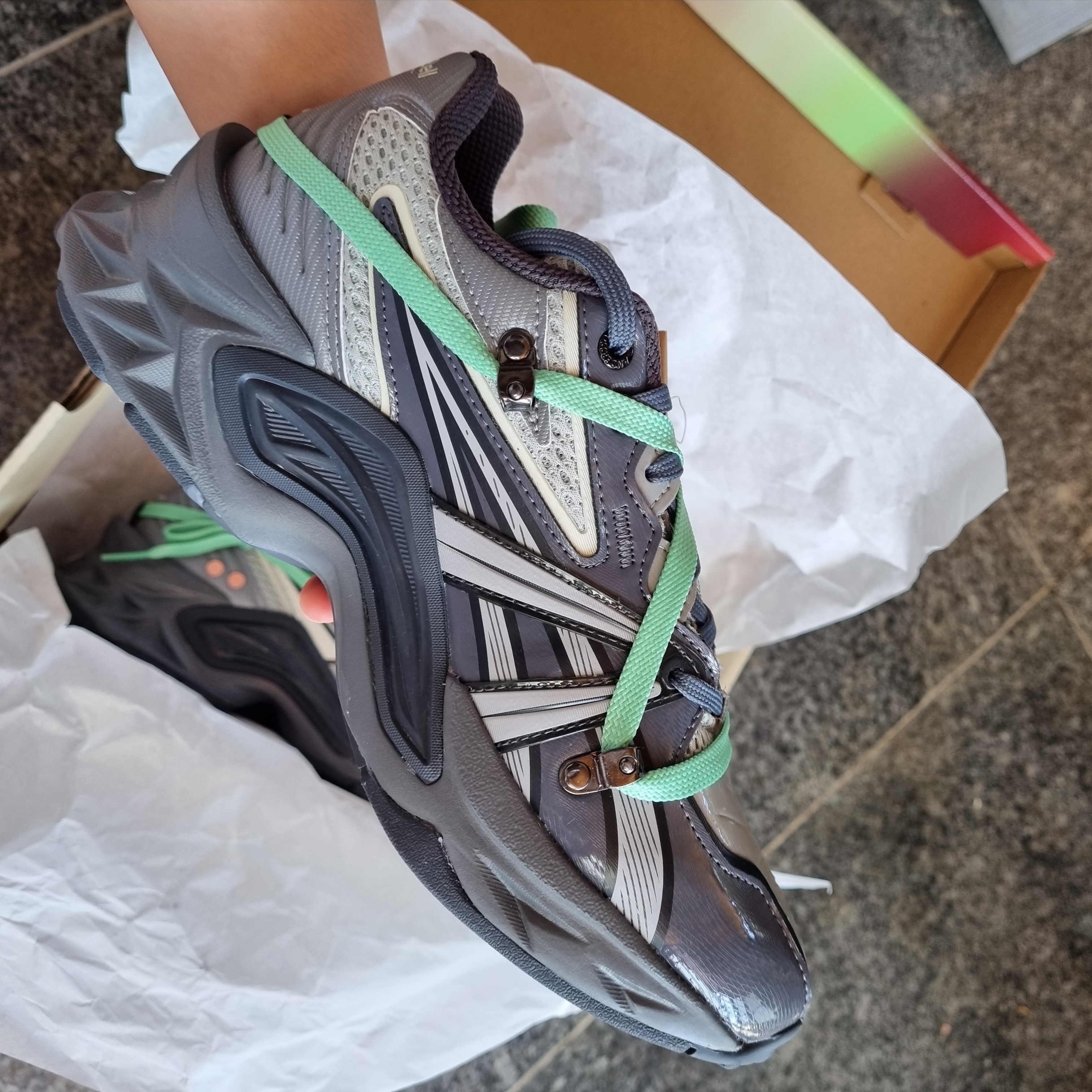 Asics x Andersson Bell HN2-S Protoblast Smoke Grey 착용 스타일