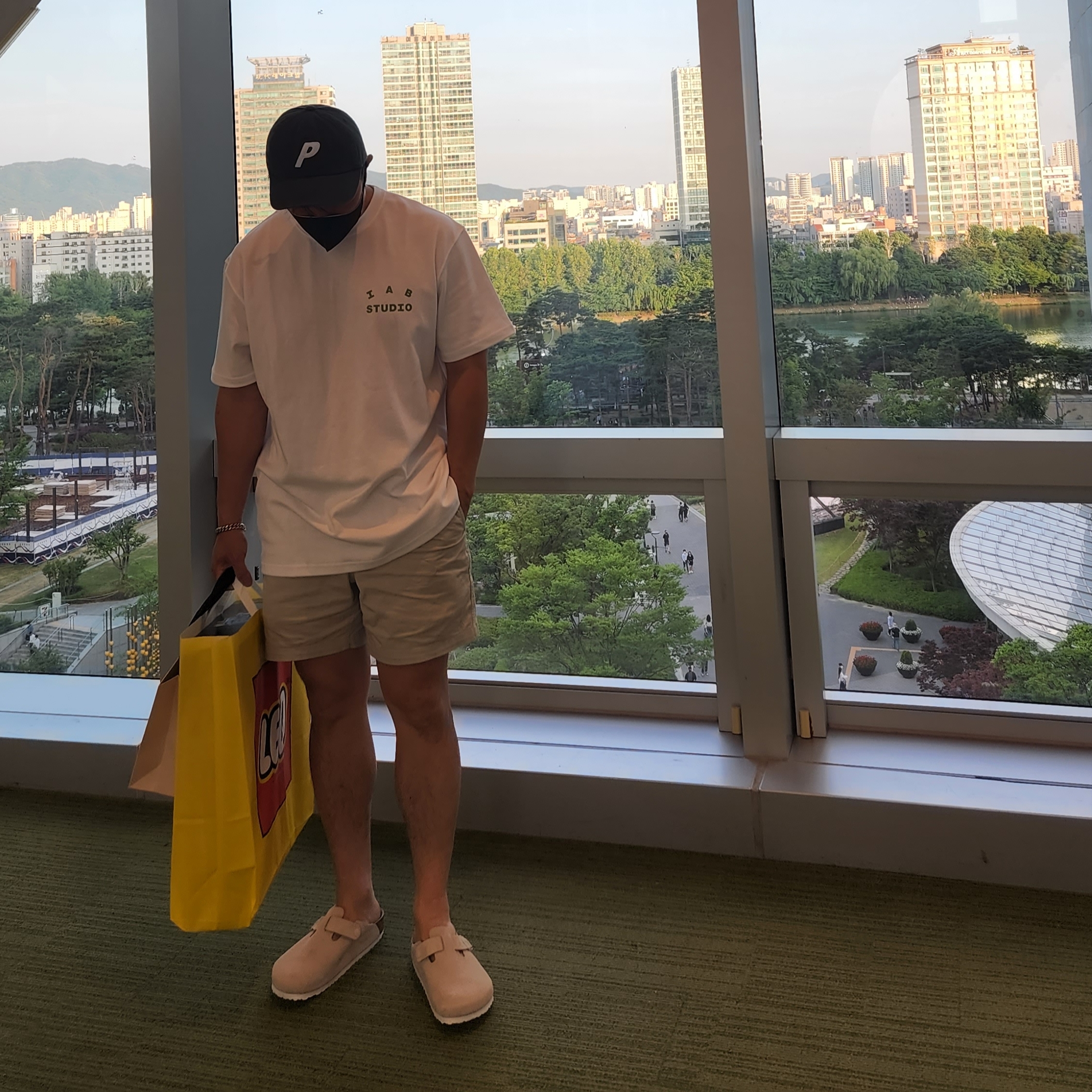 IAB Studio T-Shirt White Light Green, Palace Washed Twill P 6-Panel Green - 22SS 착용 스타일 - 2