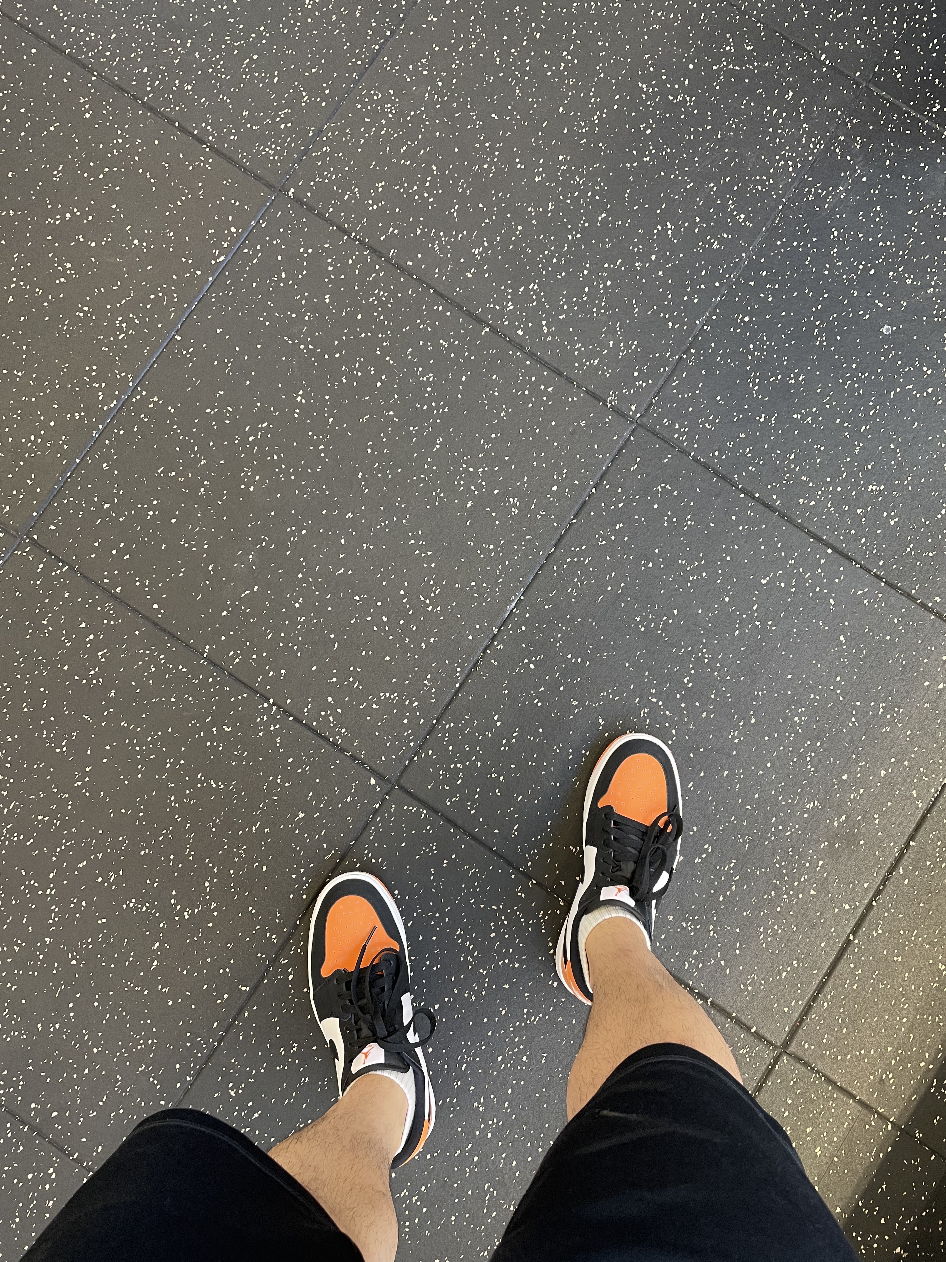 Jordan 1 Low Golf Starfish 착용 스타일