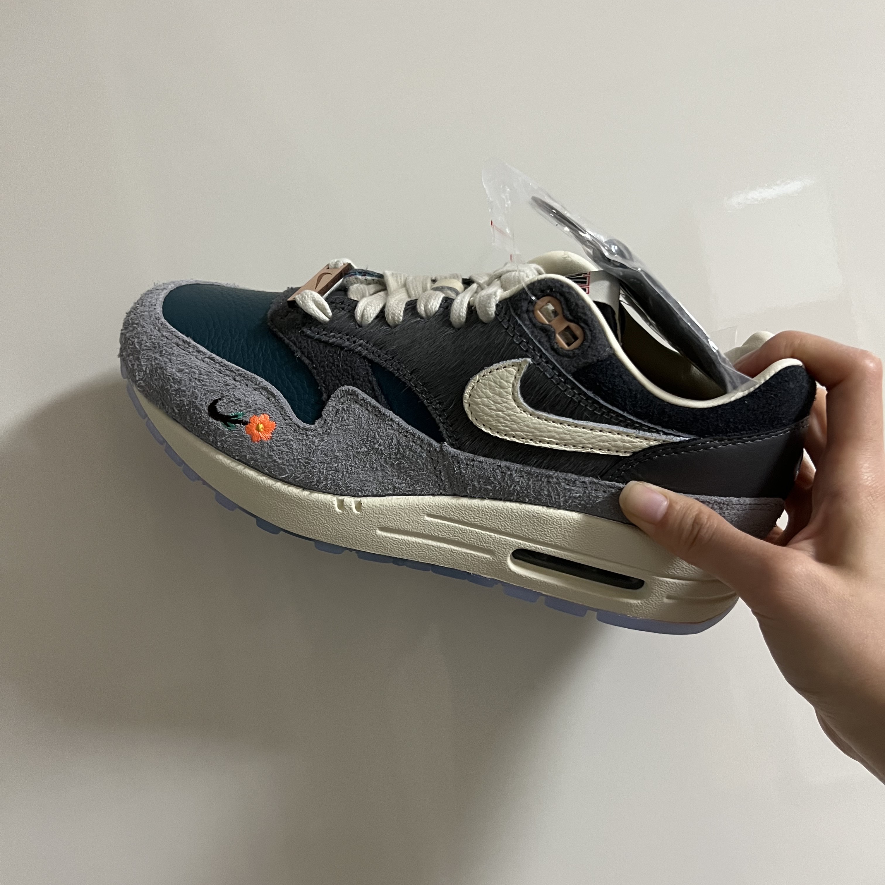 Nike x Kasina Air Max 1 SP Won-Ang Particle Grey 착용 스타일 - 2