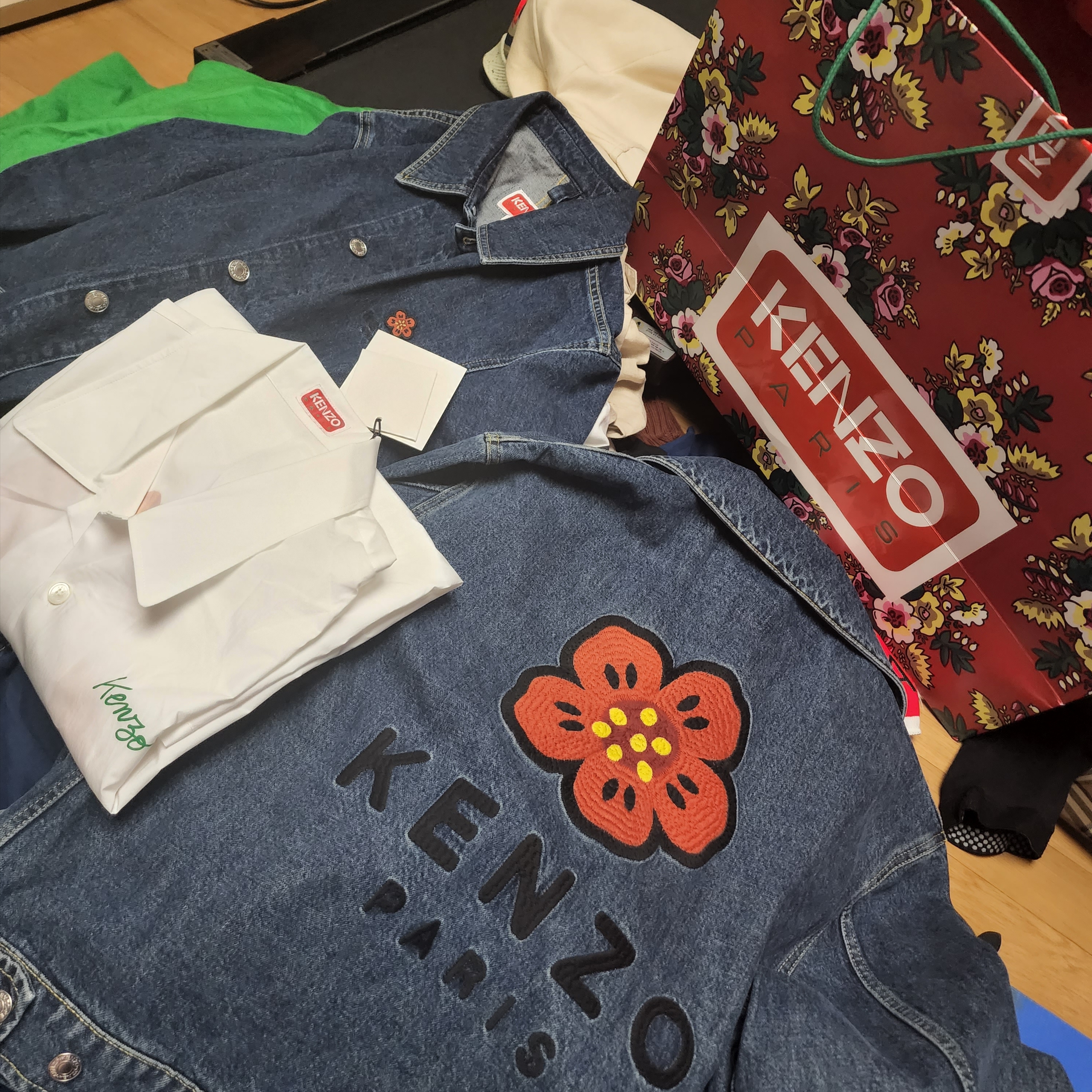 Kenzo Boke Flower Embroidery Denim Trucker Jacket Navy Blue, Kenzo Boke Flower Crest Denim Workwear Jacket Navy Blue 착용 스타일 - 1