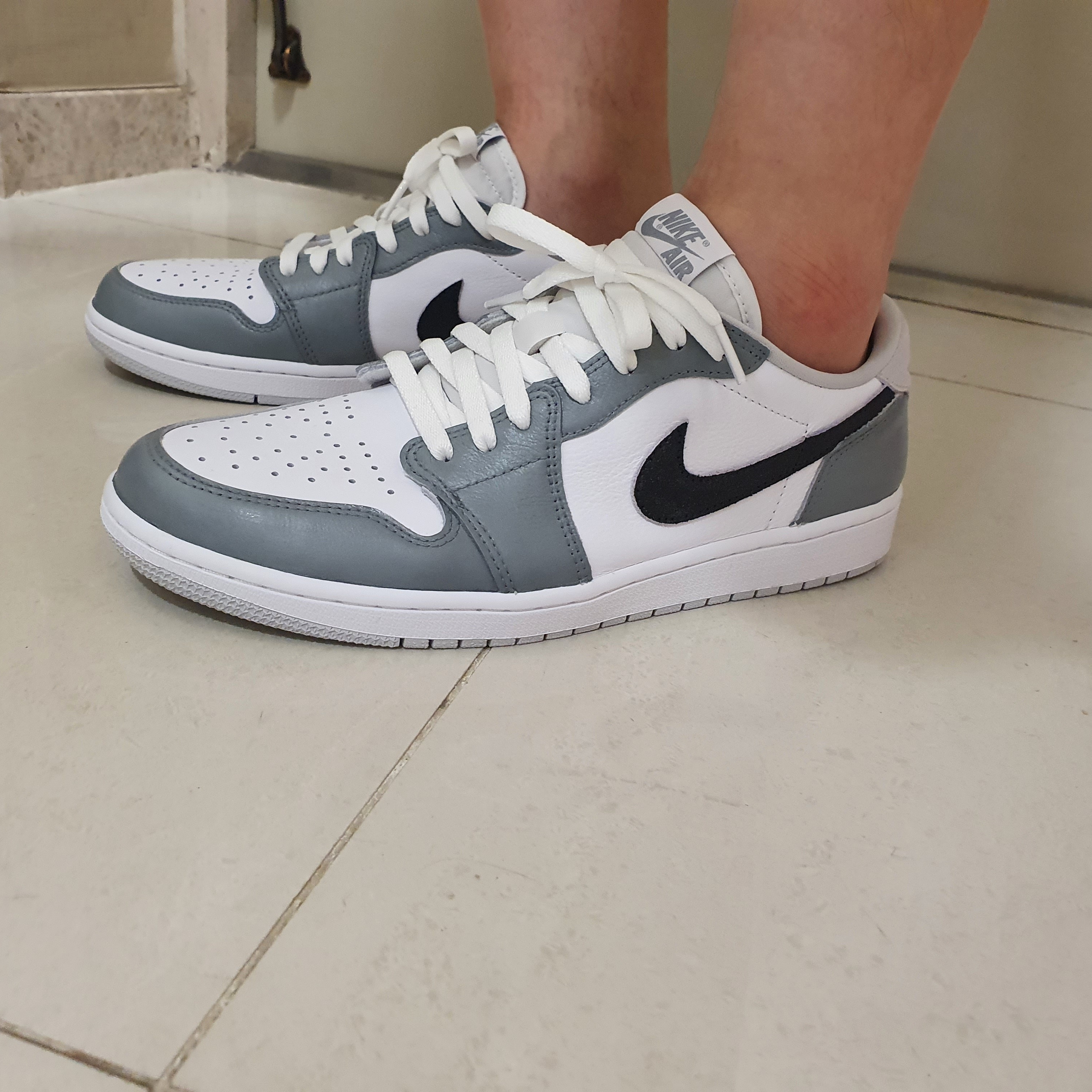 Jordan 1 Low OG Neutral Grey 착용 스타일 - 2