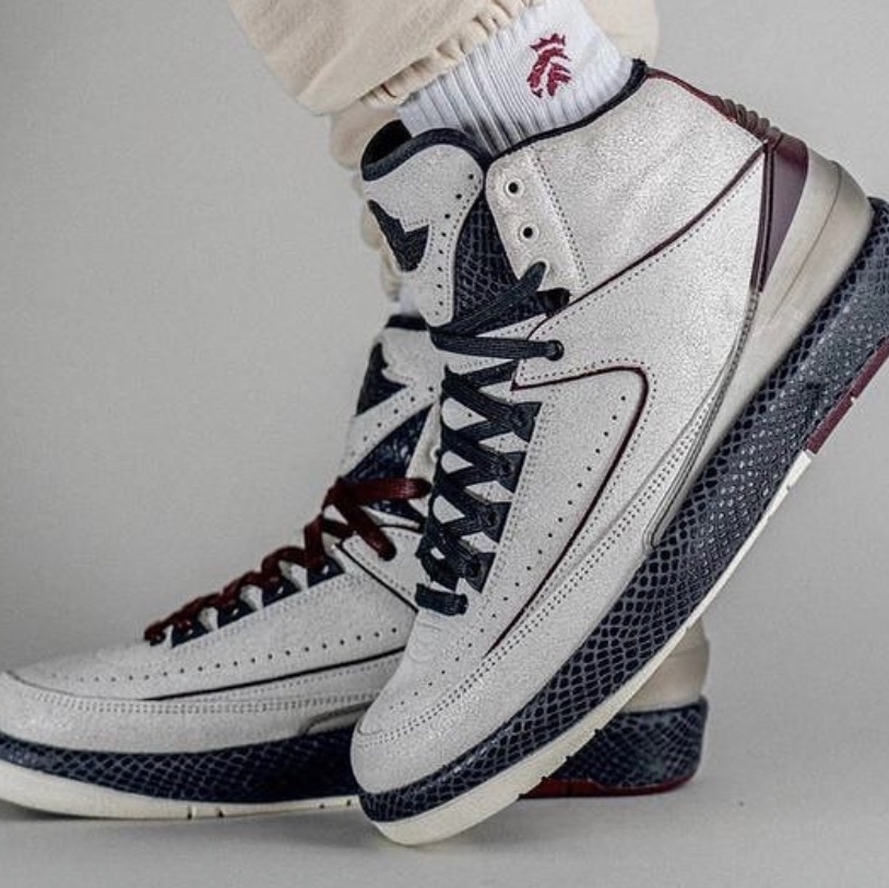 Jordan 2 x A Ma Maniere Retro SP Sail and Burgundy 착용 스타일 - 1