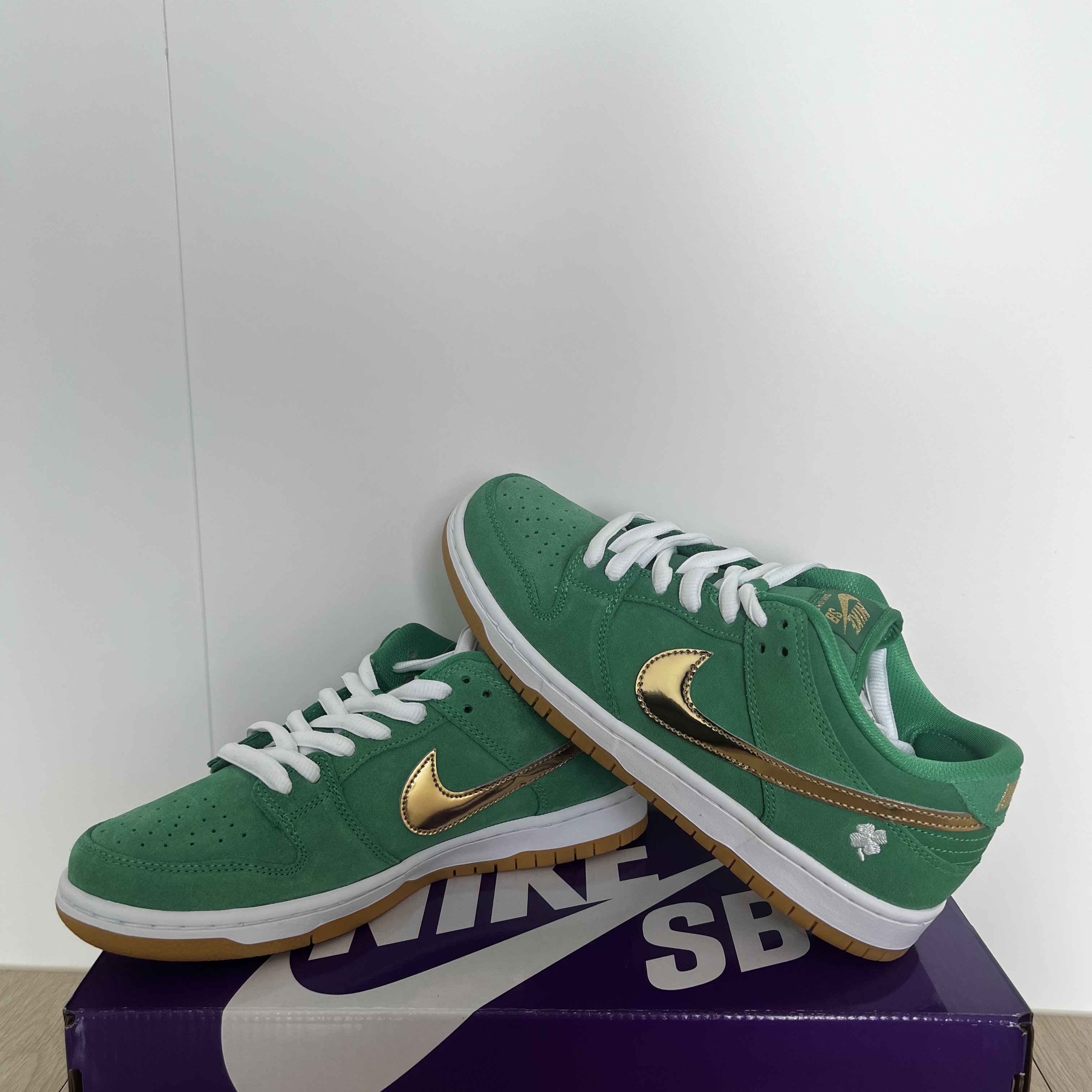 Nike SB Dunk Low Pro Shamrock 착용 스타일