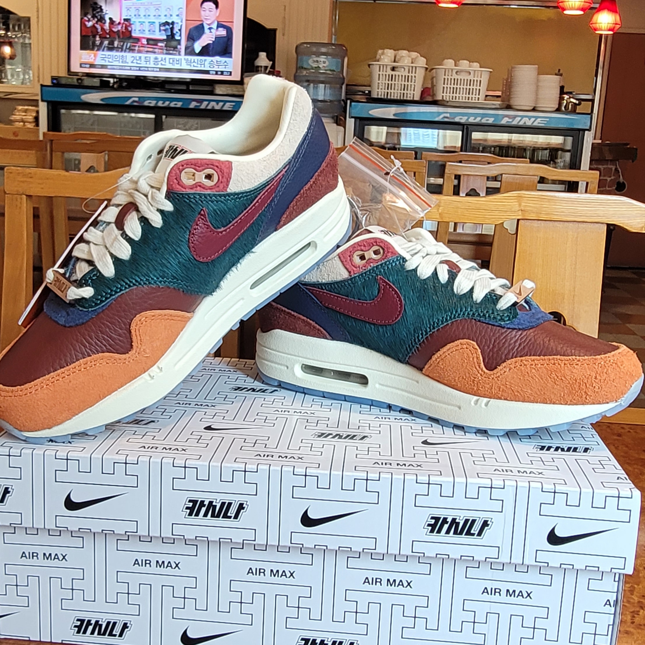 Nike x Kasina Air Max 1 SP Won-Ang Orange 착용 스타일 - 1