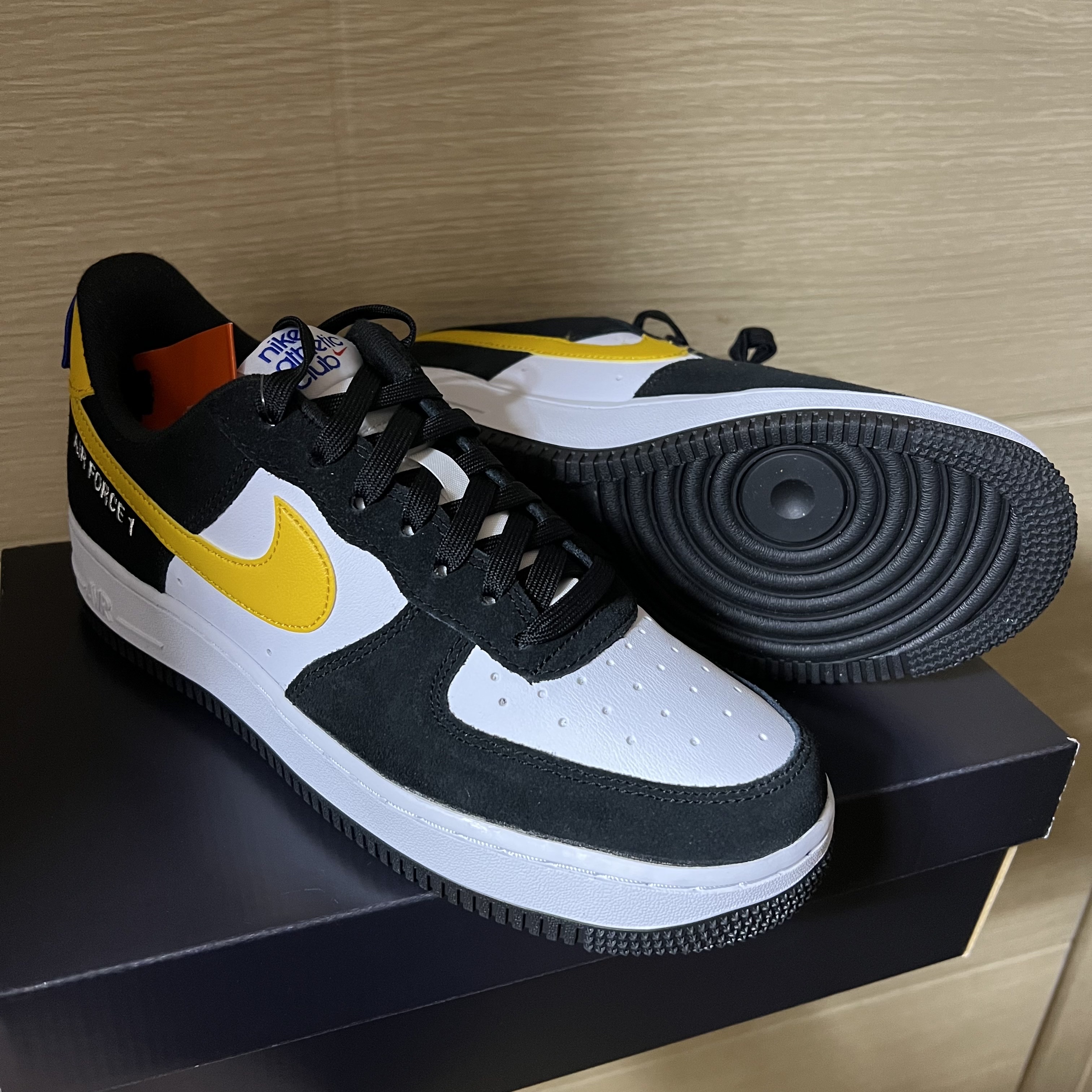 (GS) Nike Air Force 1 LV8 Athletic Club Black Dark Sulfur, Nike Air Force 1 '07 LV8 Athletic Club Black Dark Sulfur 착용 스타일