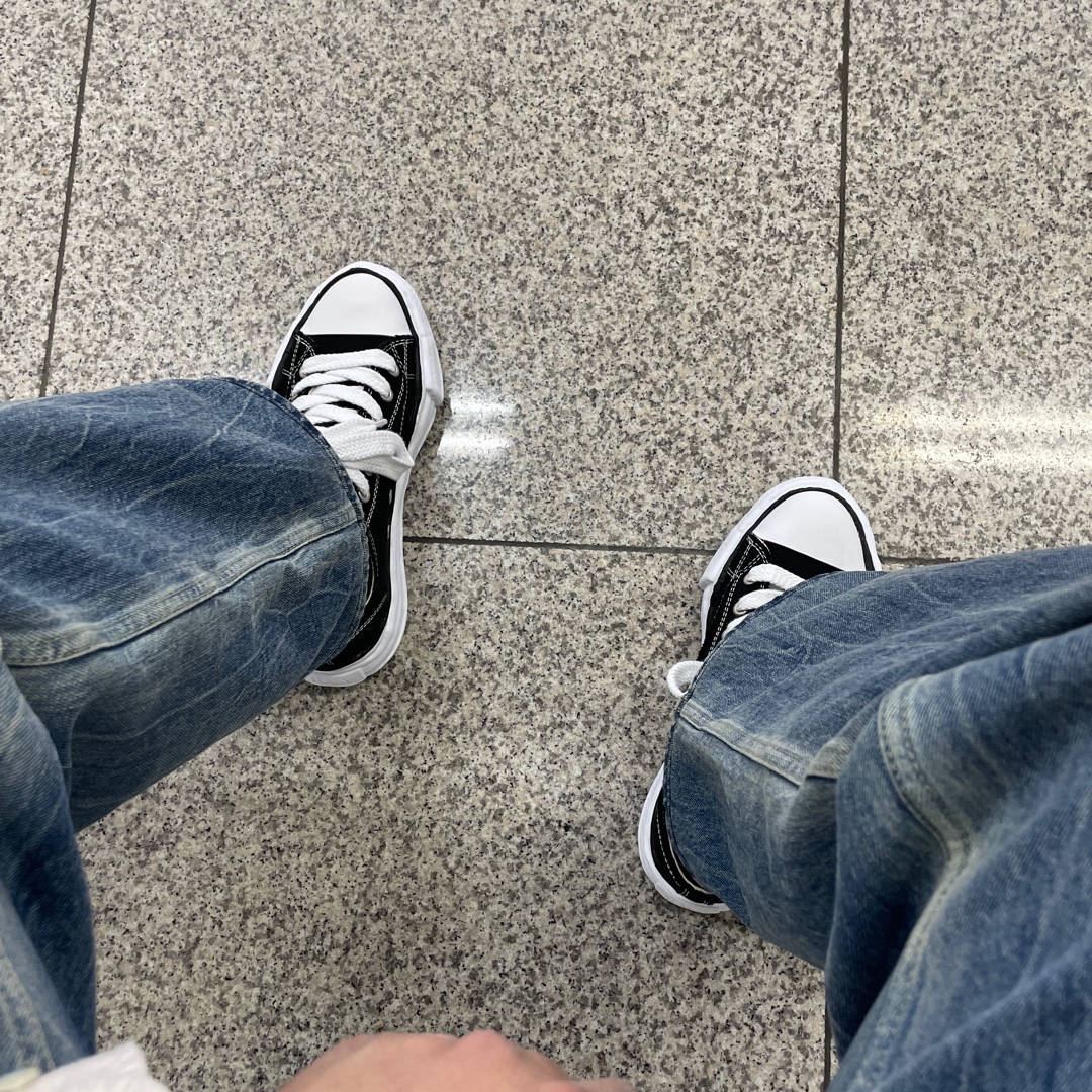 Maison Mihara Yasuhiro Peterson OG Sole Canvas Low Sneakers Black 착용 스타일