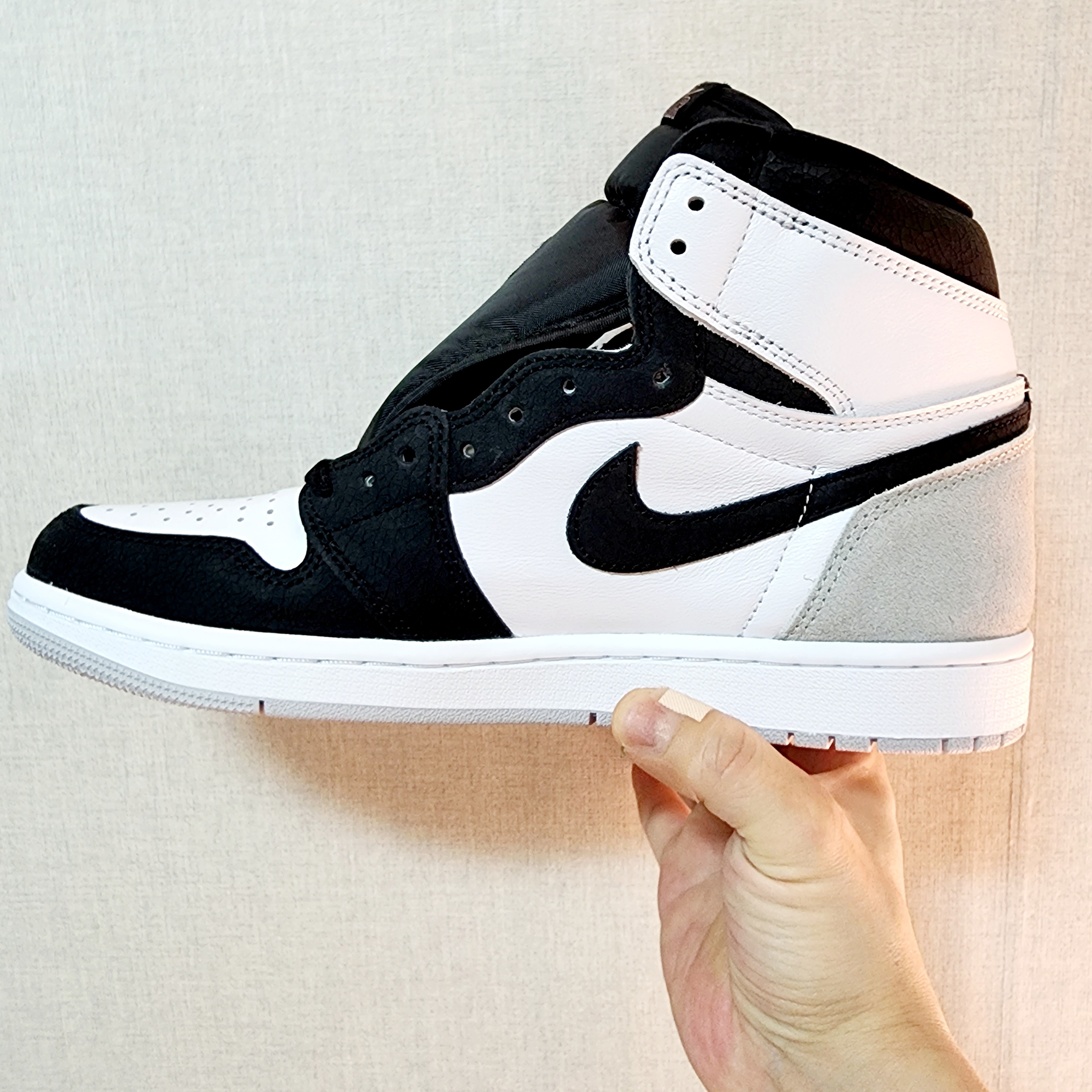 Jordan 1 Retro High OG Bleached Coral 착용 스타일 - 1