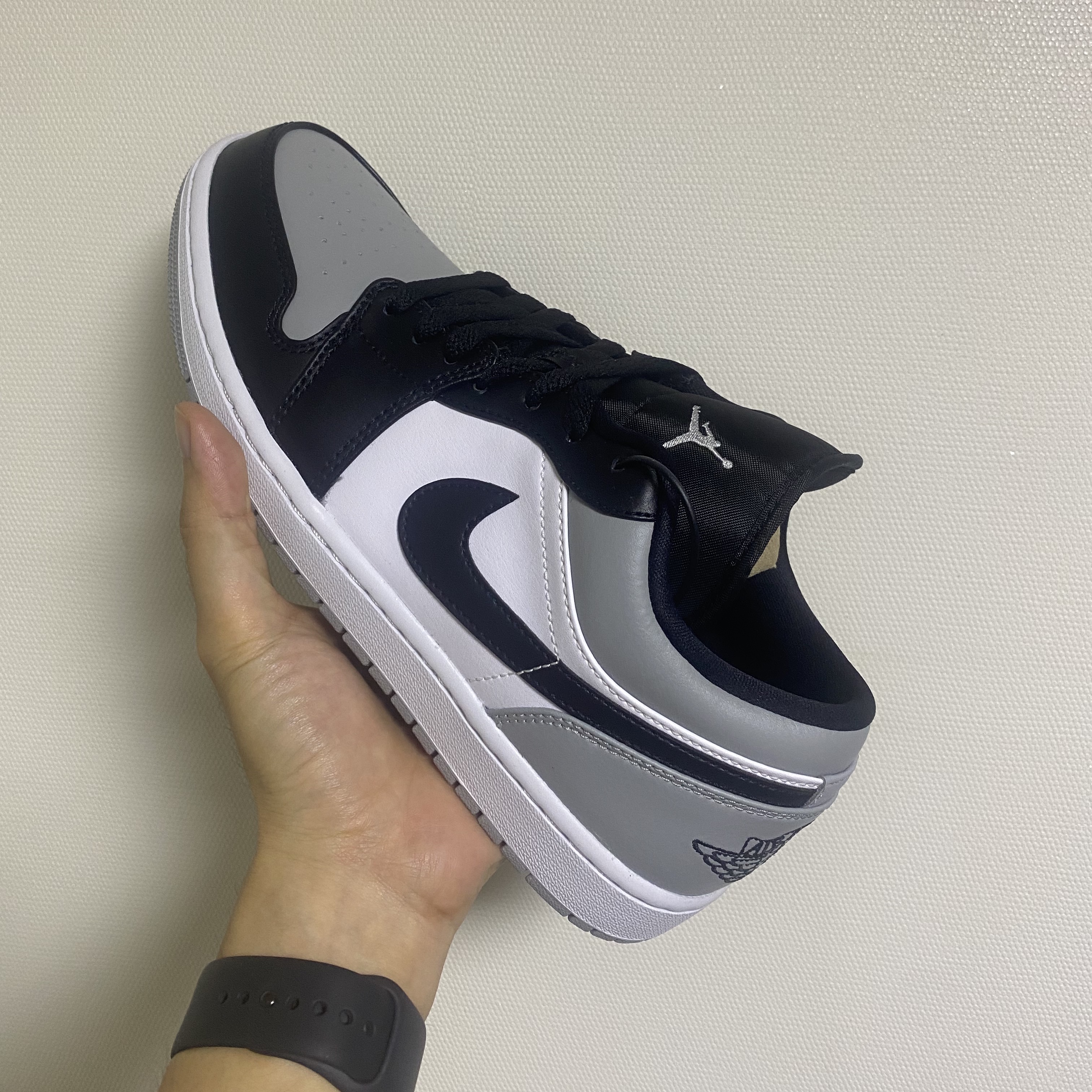 Jordan 1 Low Light Smoke Grey Black 착용 스타일