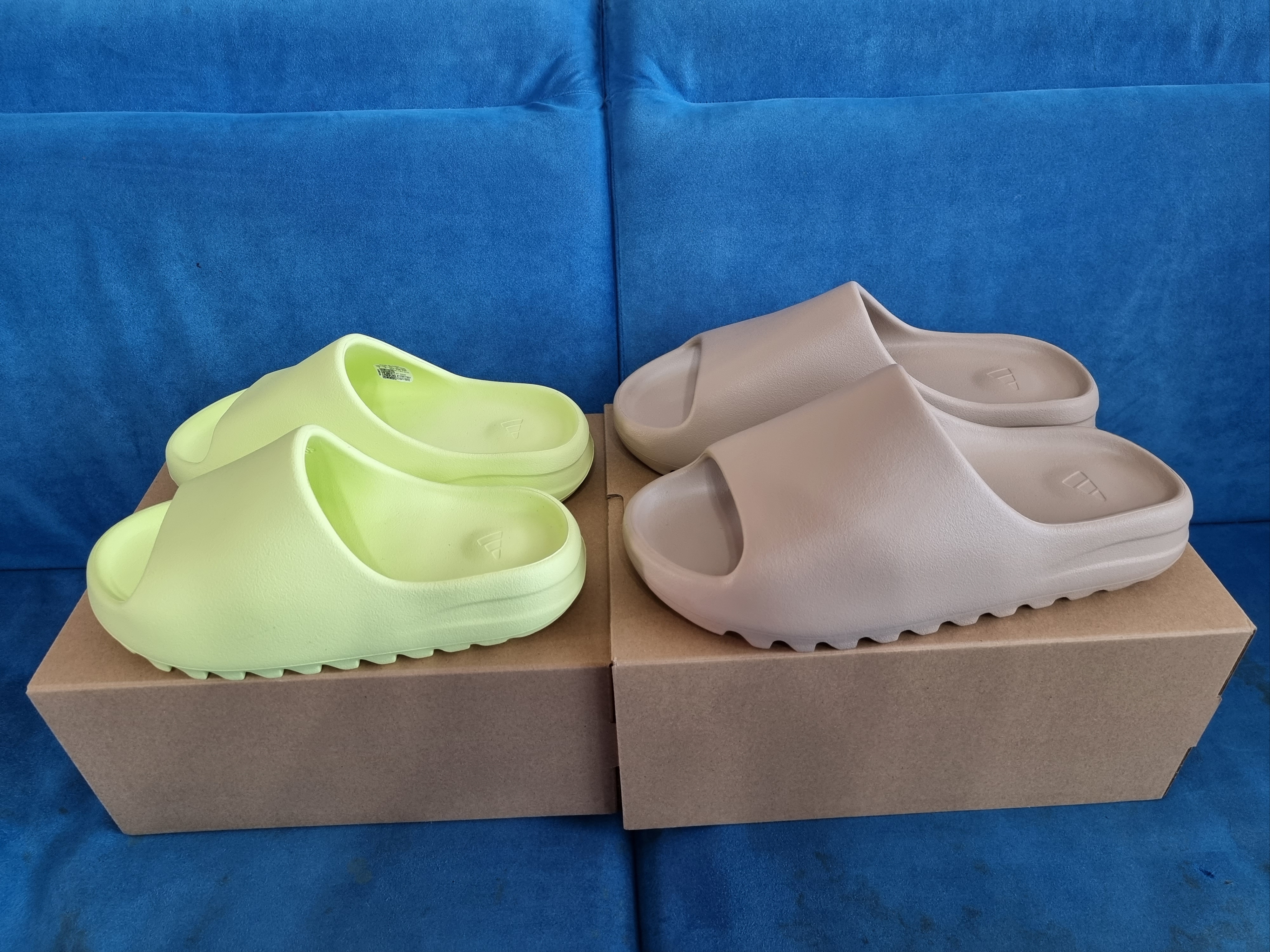 Adidas Yeezy Slide Pure - Re-Release Ver. 착용 스타일 - 5