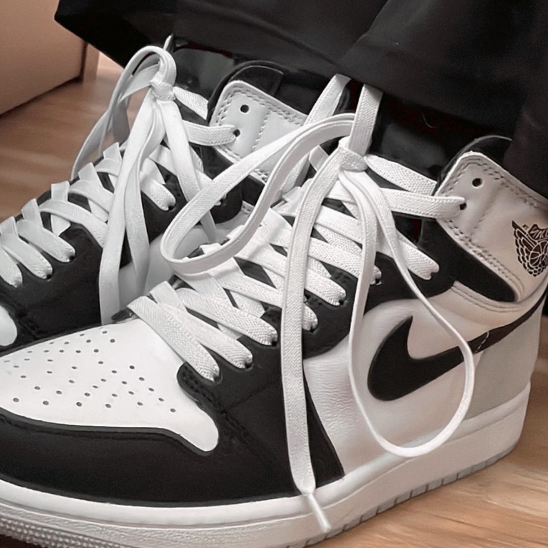 Jordan 1 Retro High OG Bleached Coral 착용 스타일