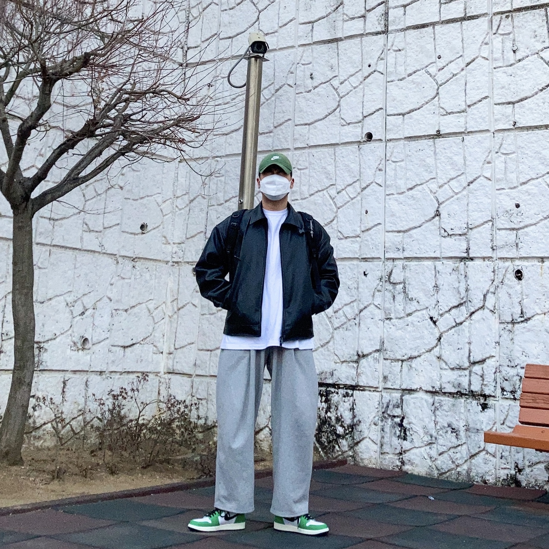 (W) Jordan 1 Retro High OG Lucky Green 착용 스타일 - 1