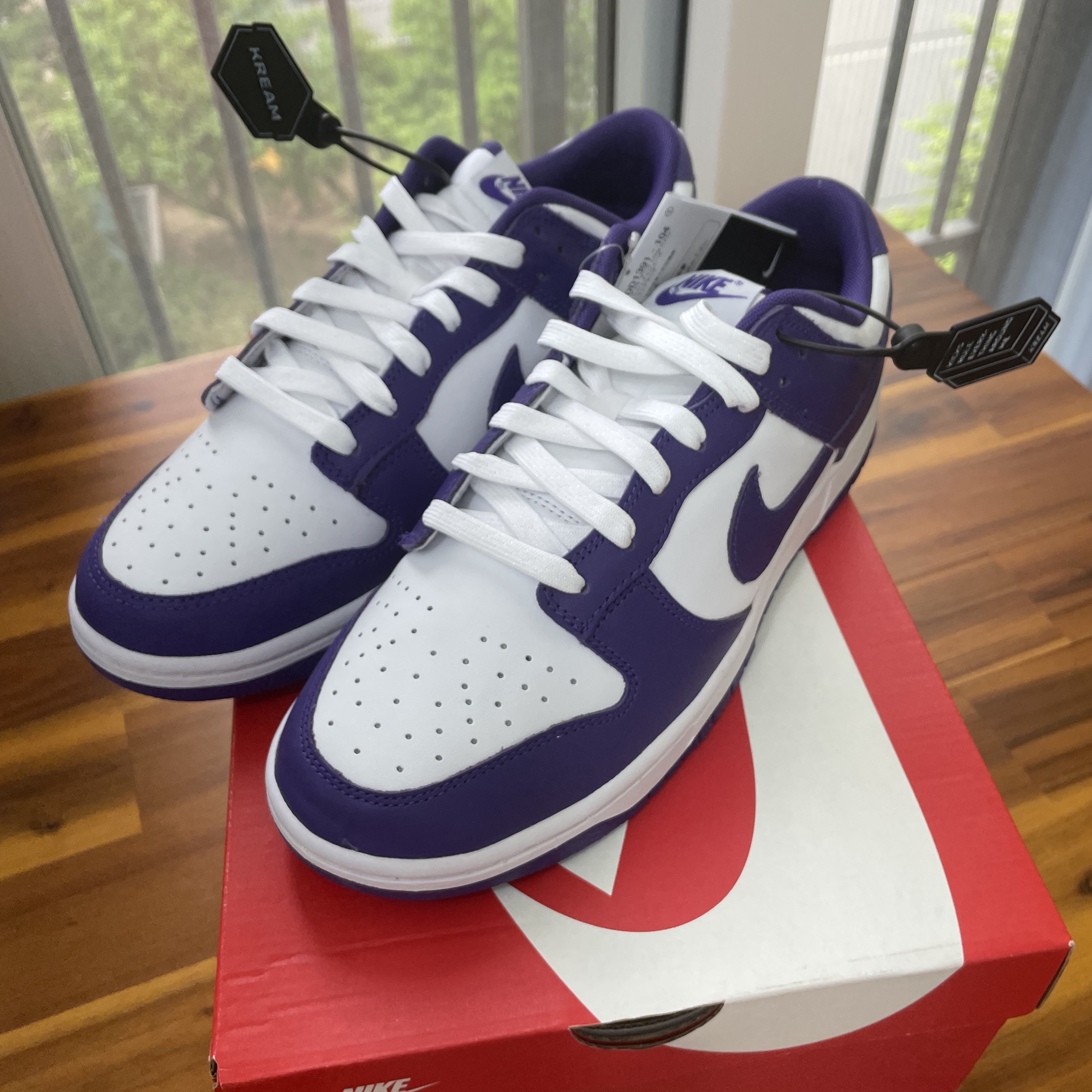 Nike Dunk Low Retro Championship Court Purple 착용 스타일 - 1