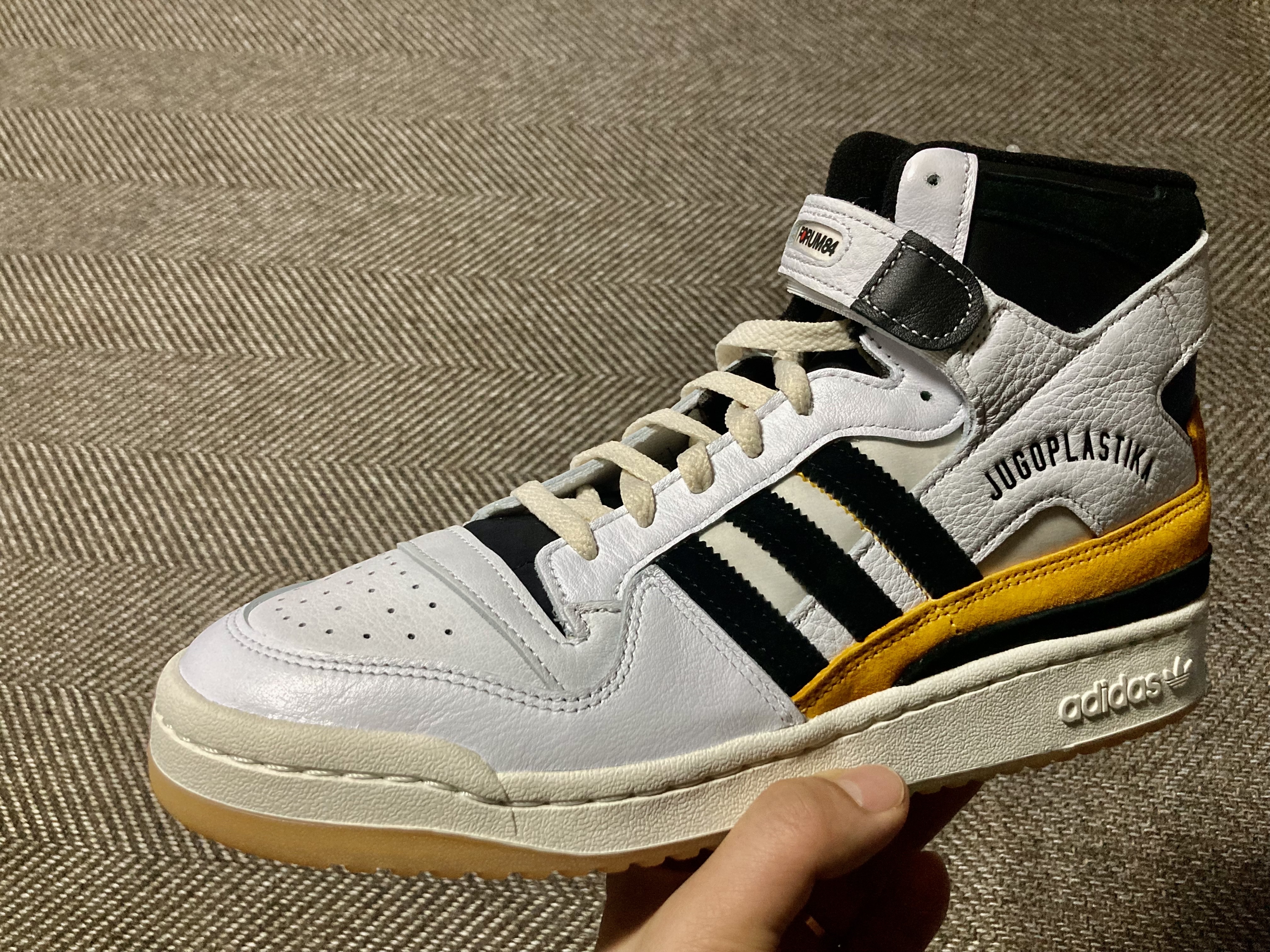 Adidas x BSTN Forum 84 Jugoplastika 착용 스타일