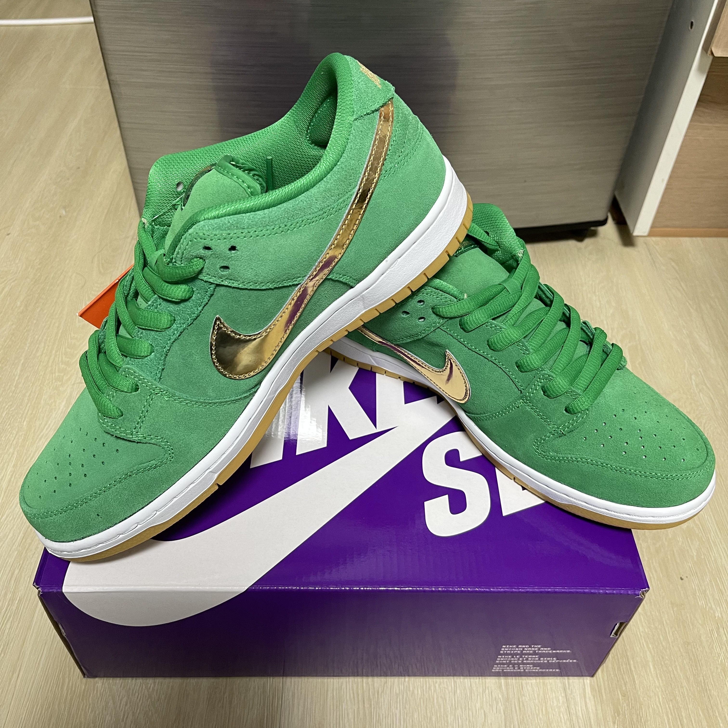 Nike SB Dunk Low Pro Shamrock 착용 스타일 - 1